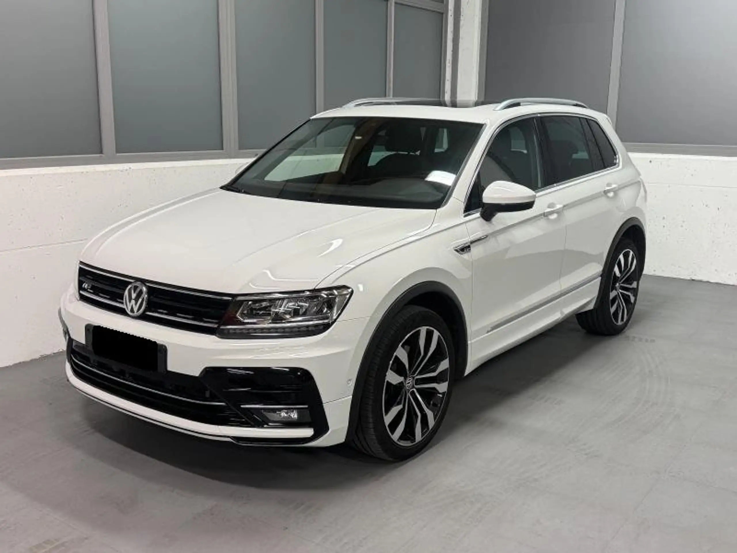 Volkswagen - Tiguan