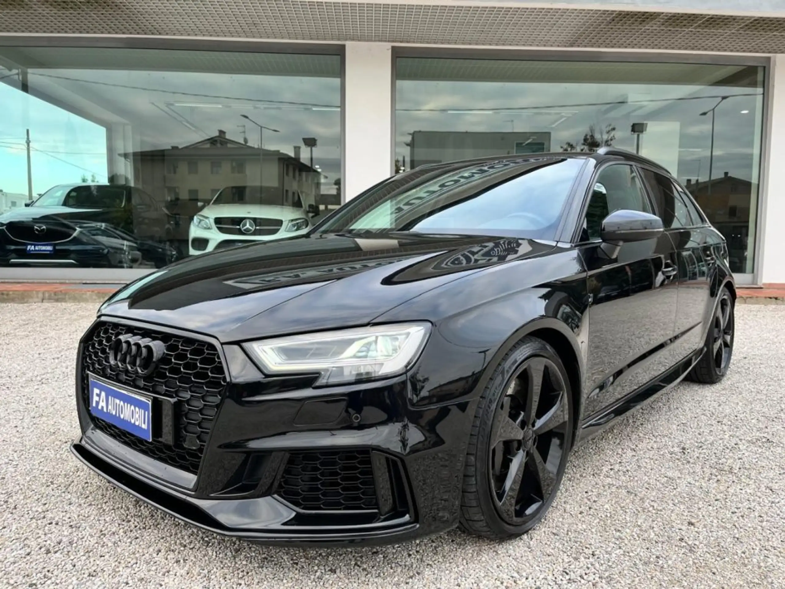 Audi - RS3