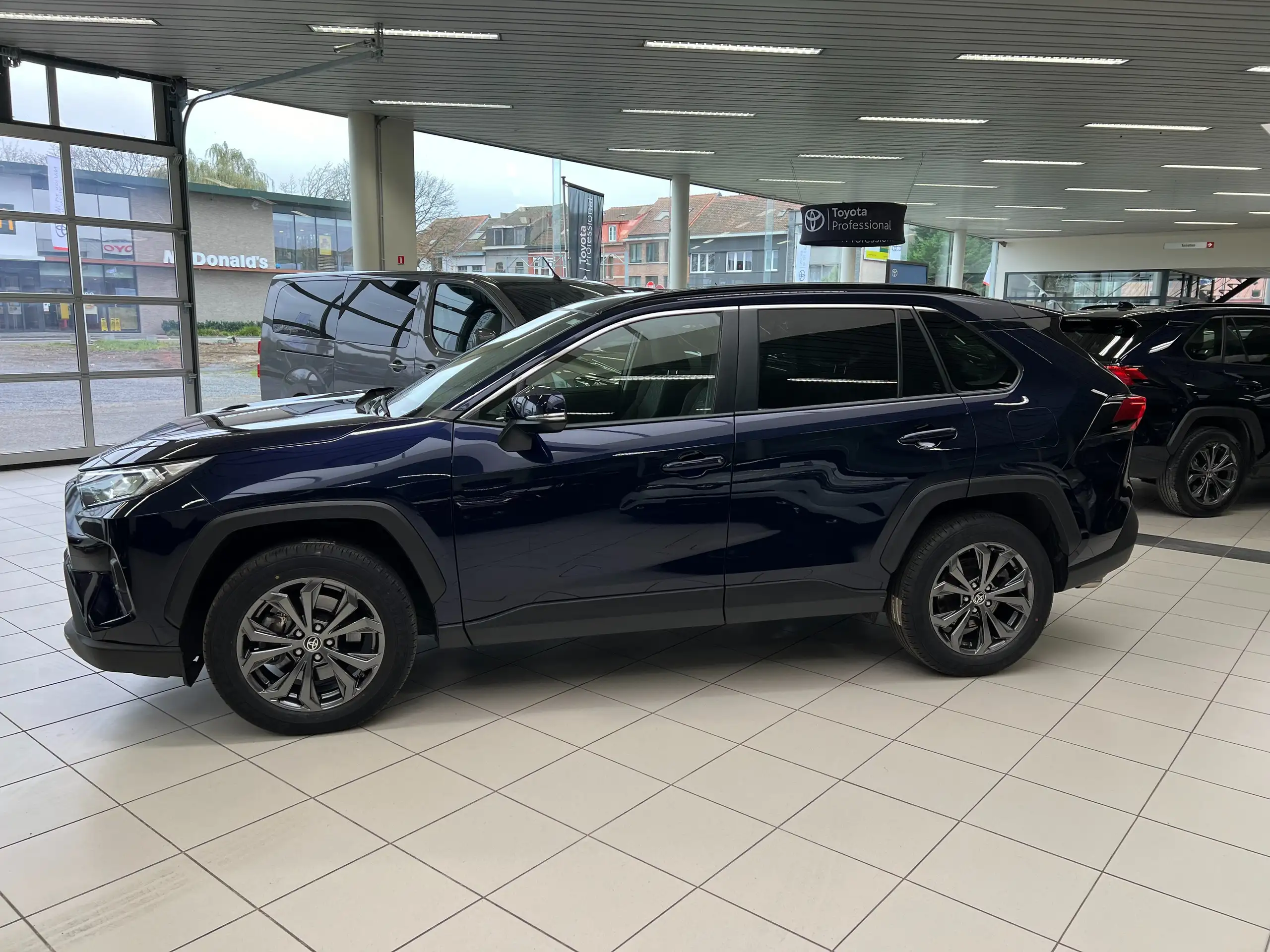 Toyota - RAV 4