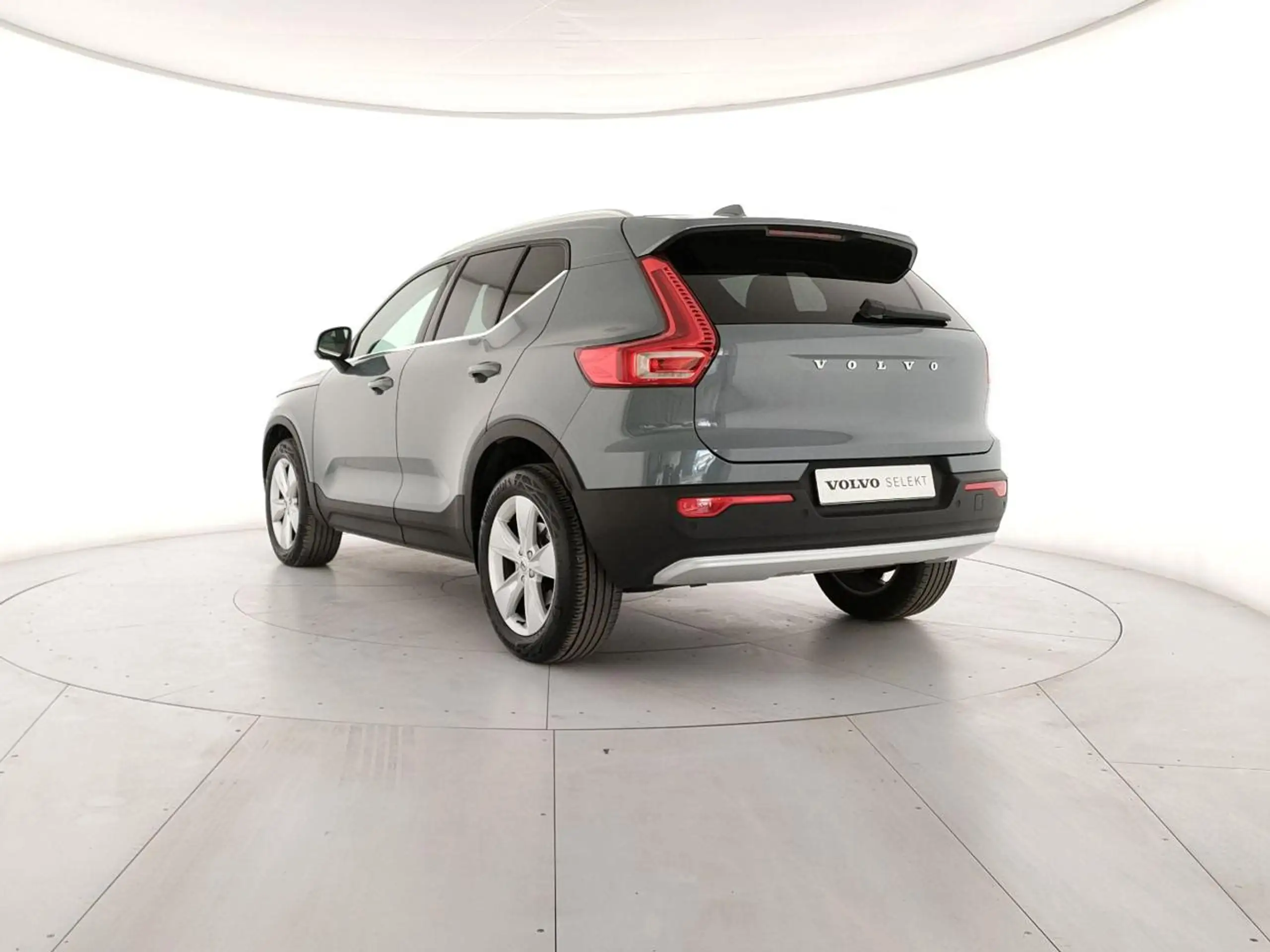 Volvo - XC40