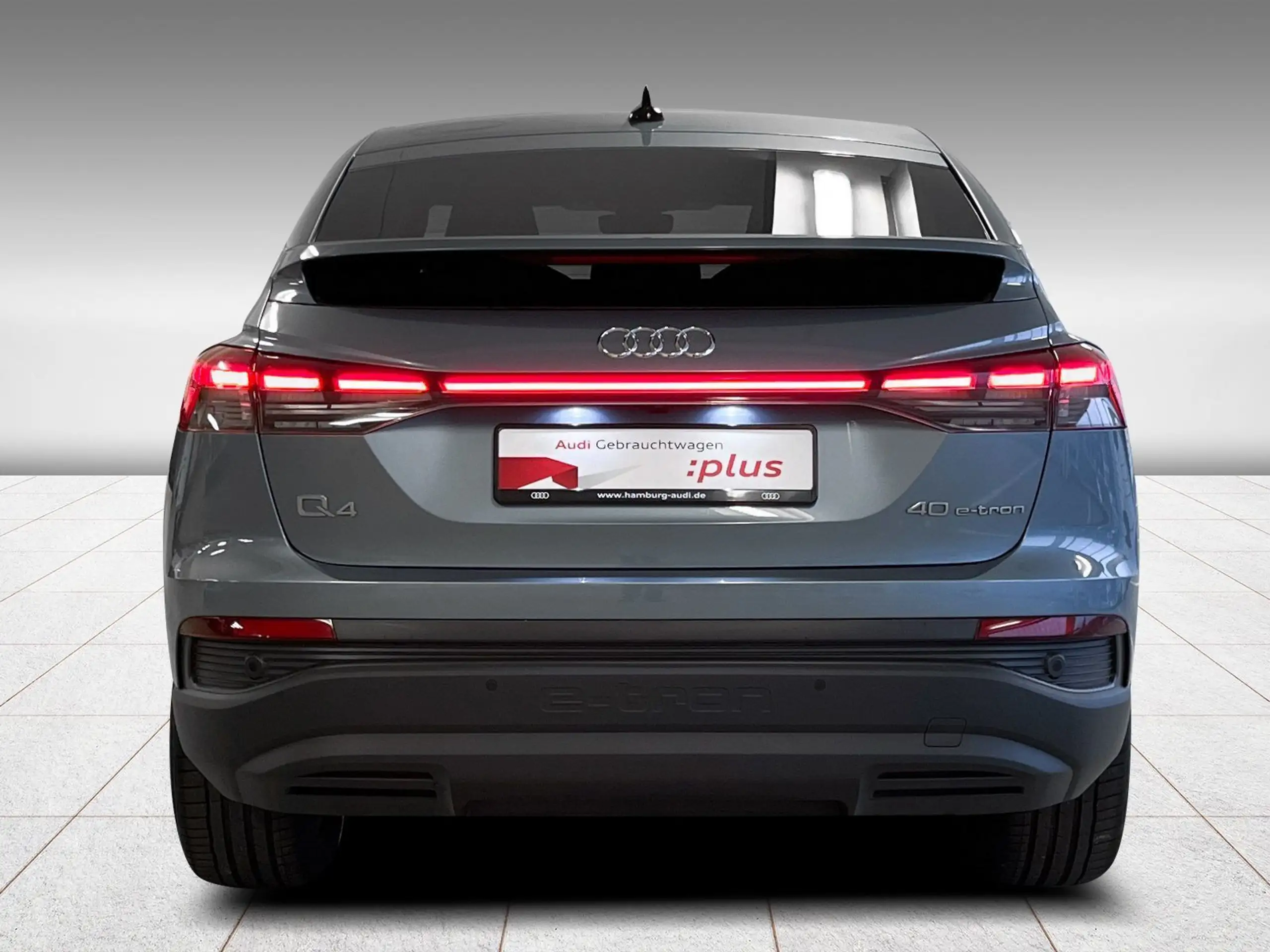 Audi - Q4 e-tron