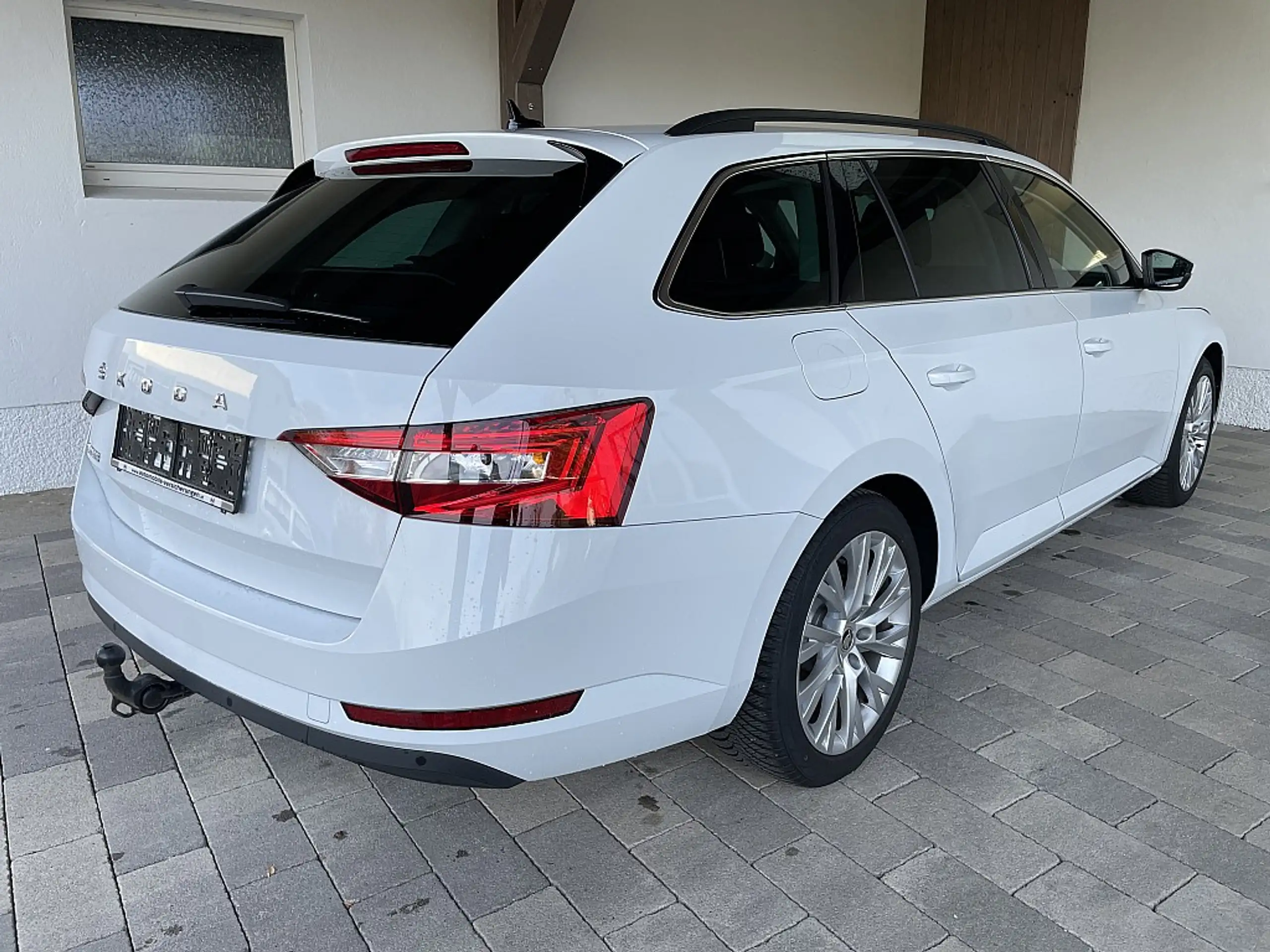 Skoda - Superb