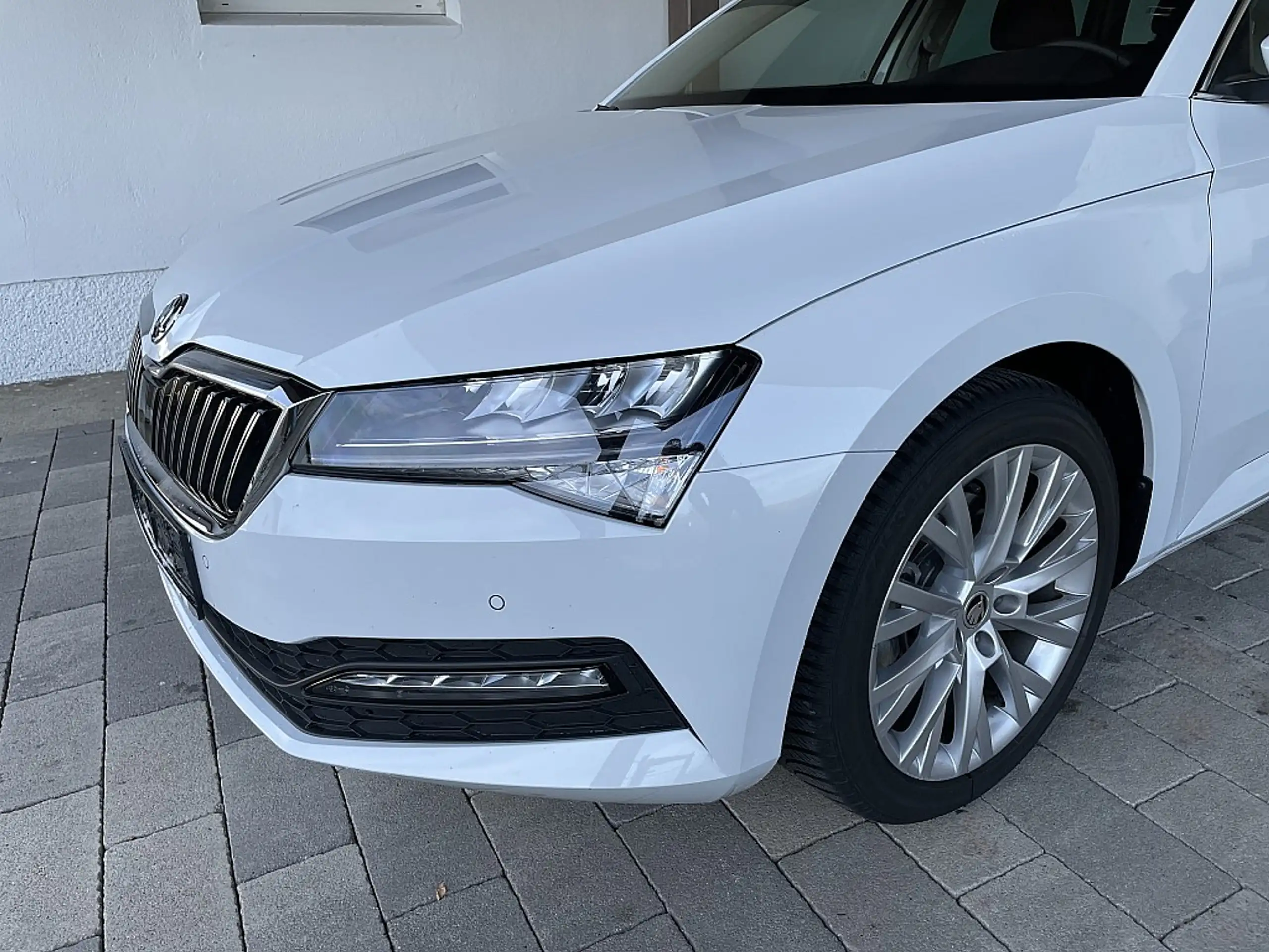 Skoda - Superb