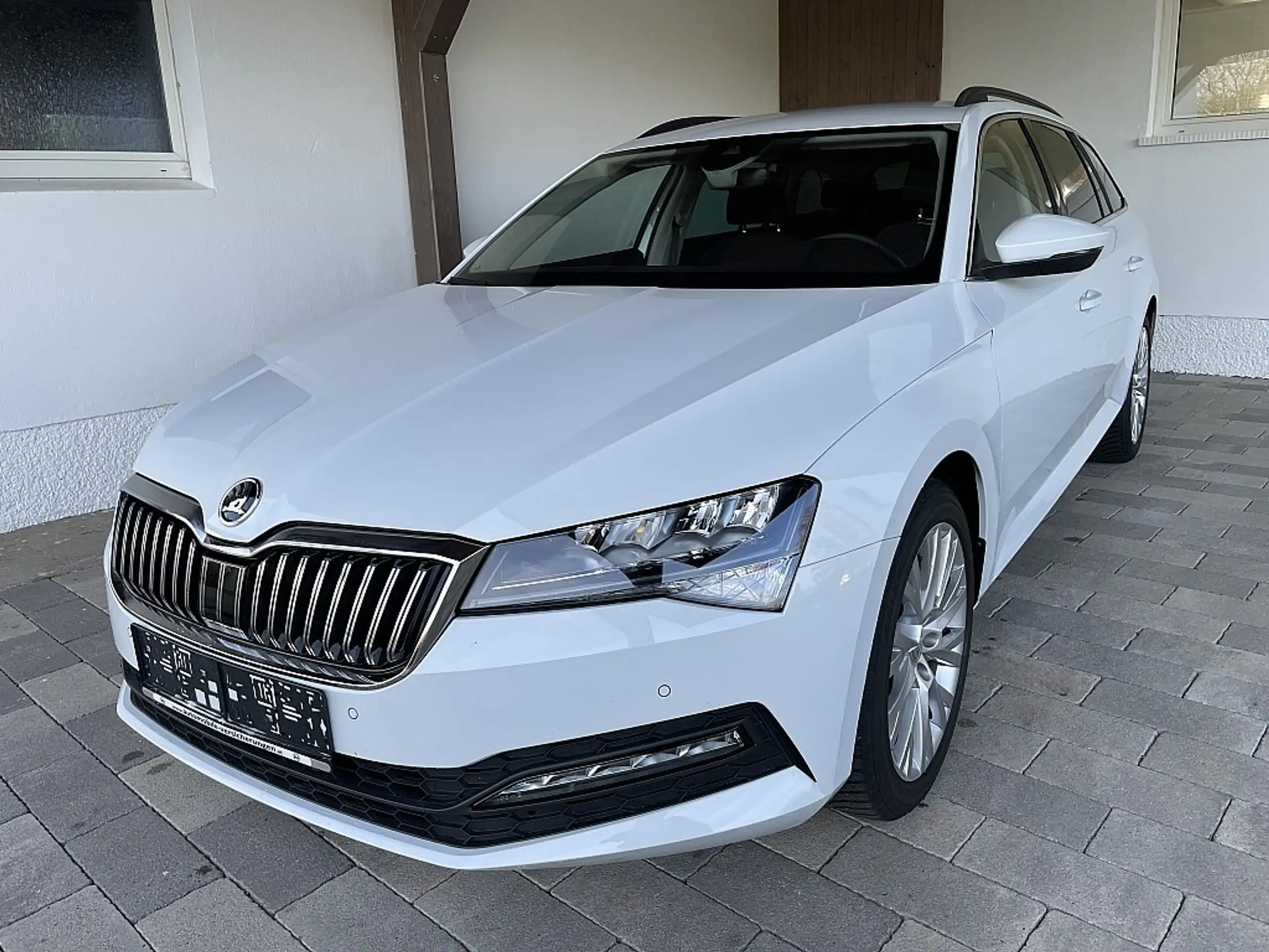 Skoda - Superb