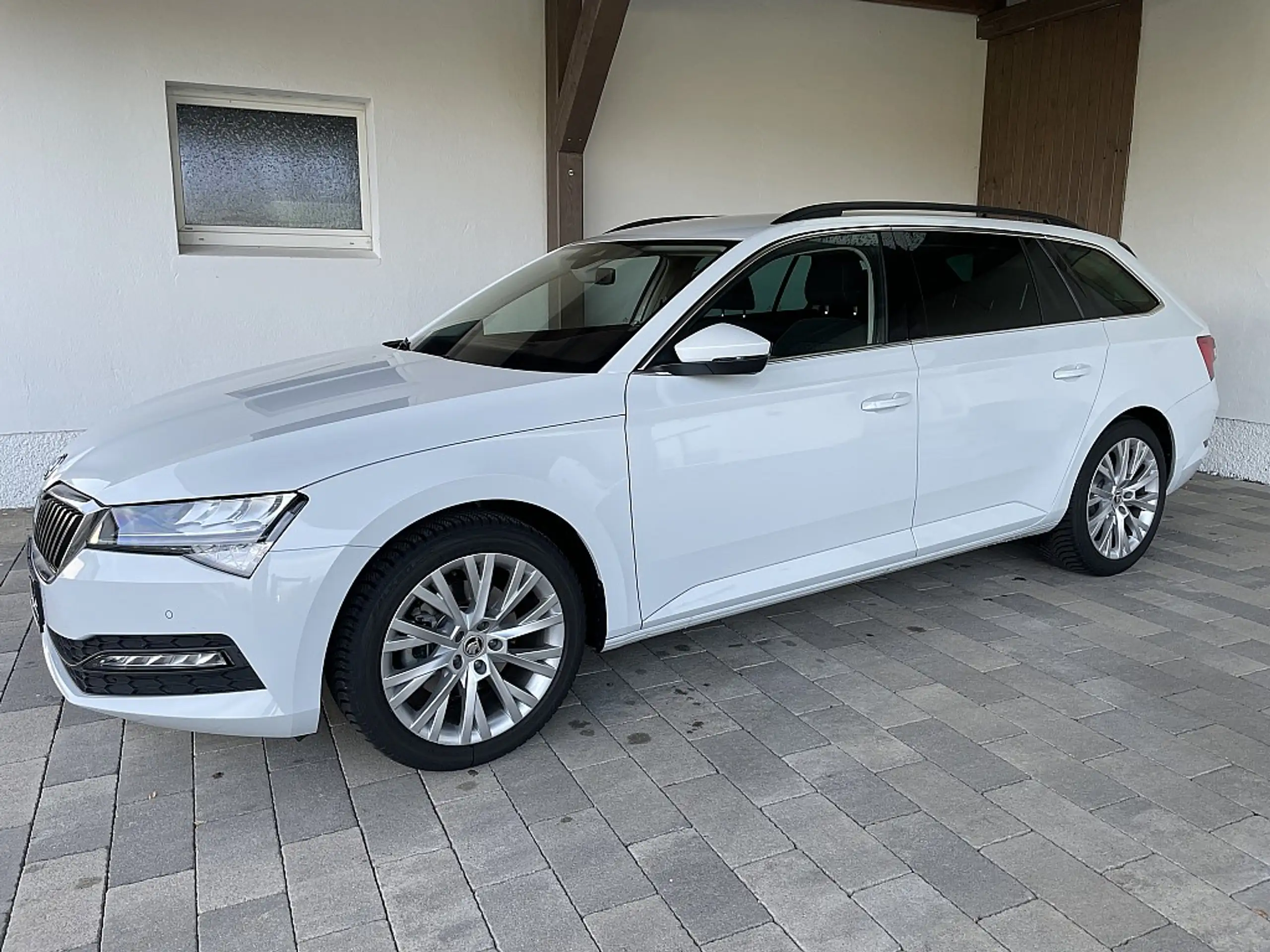 Skoda - Superb