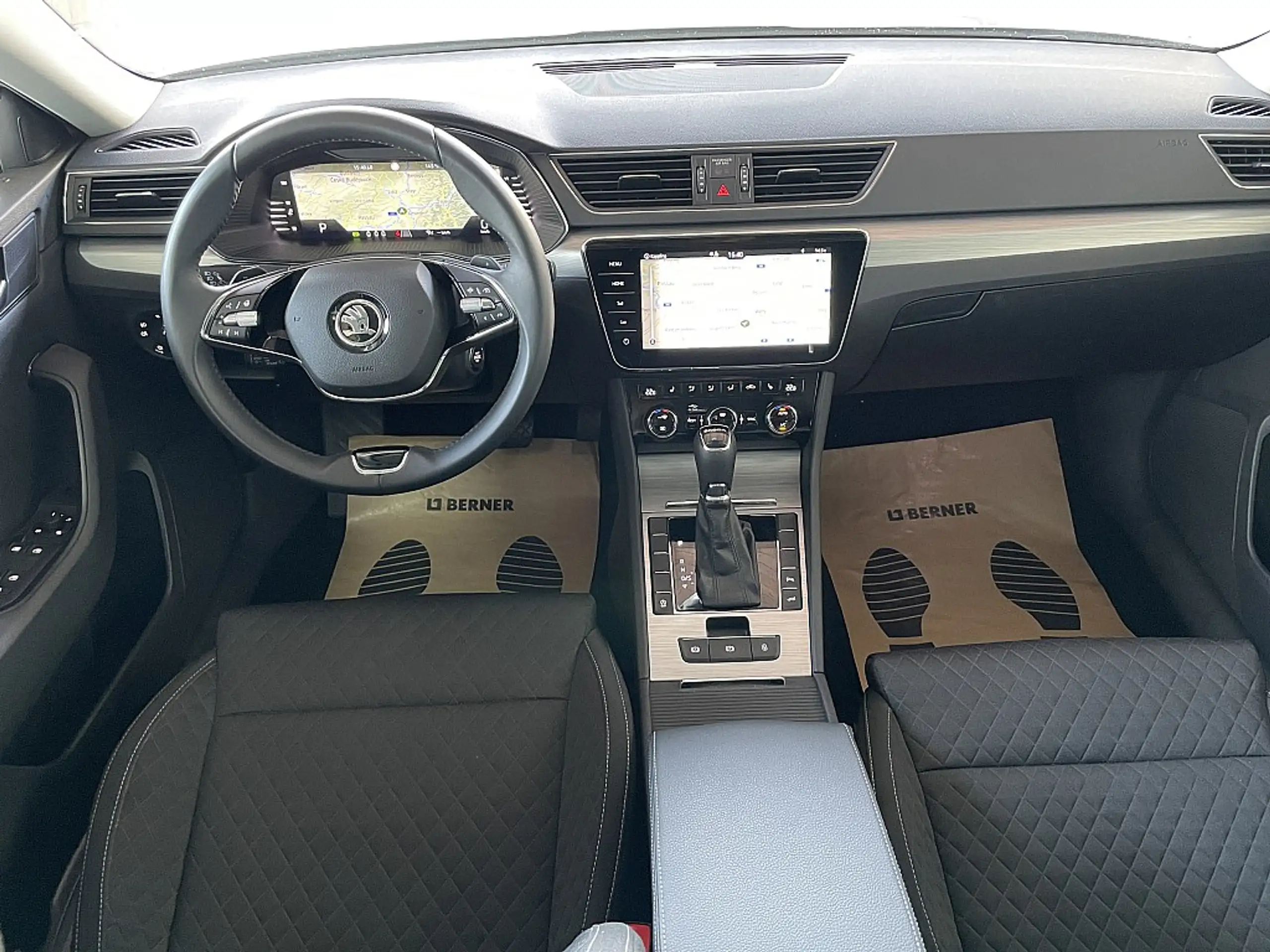 Skoda - Superb