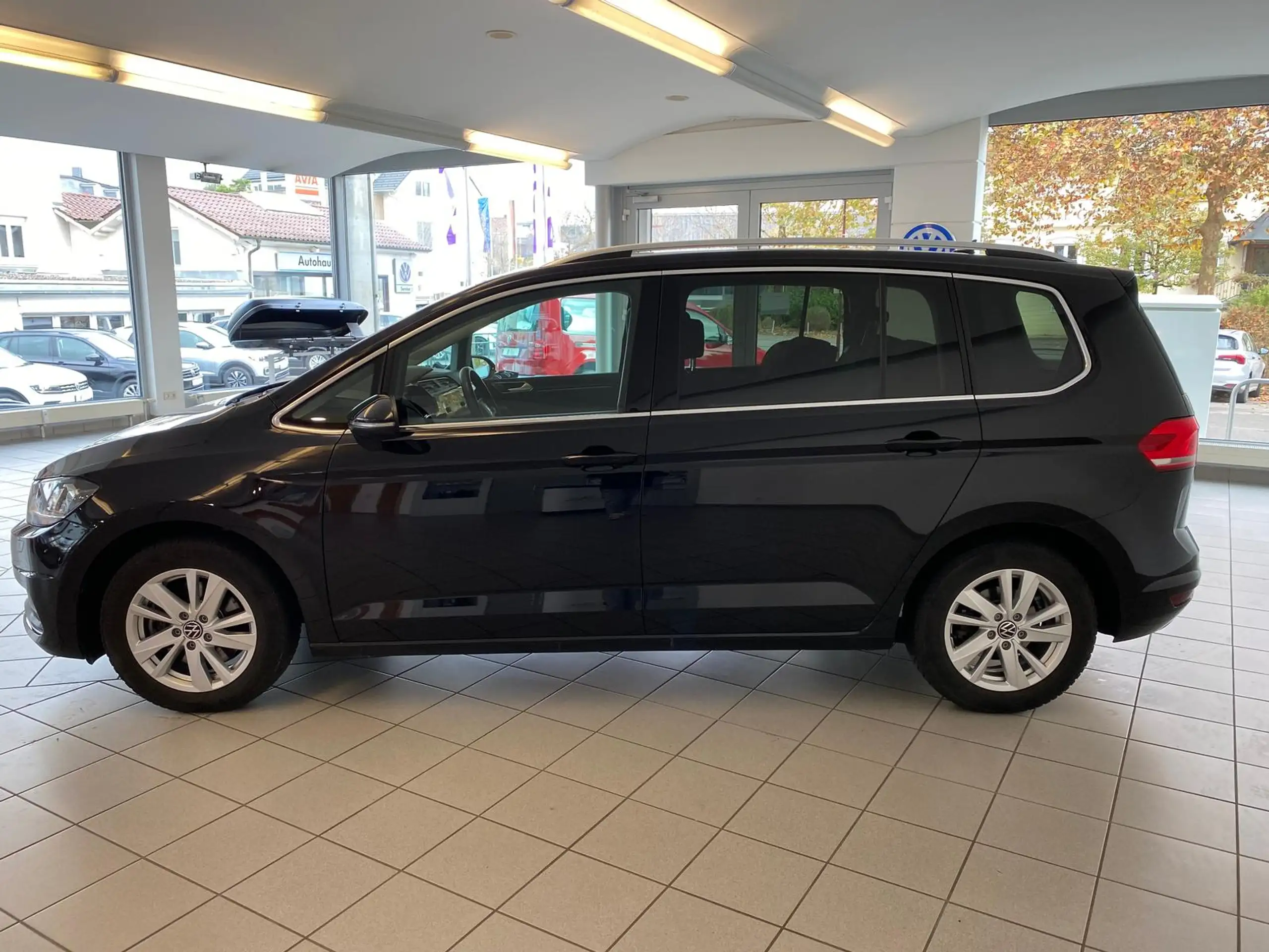 Volkswagen - Touran