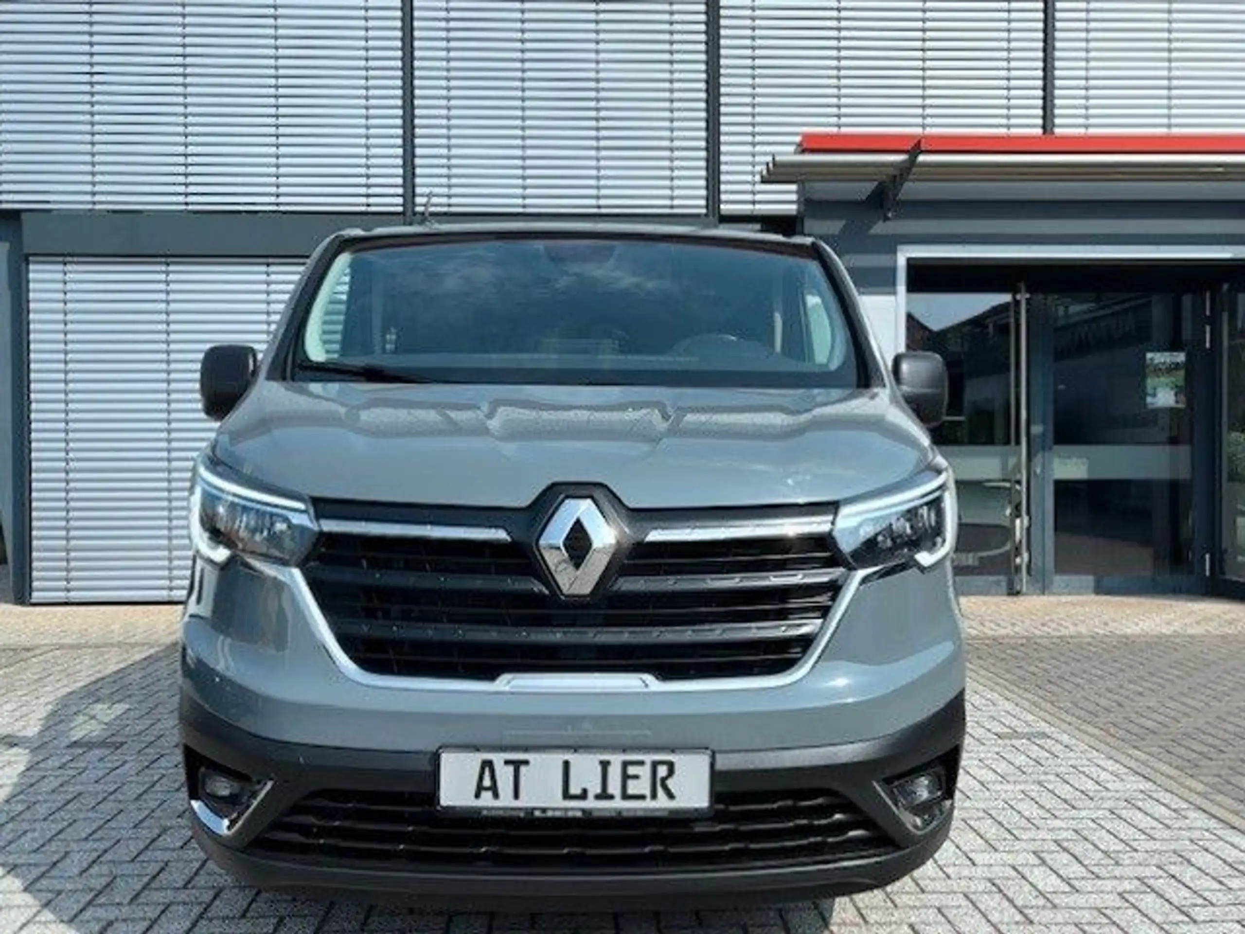 Renault - Trafic