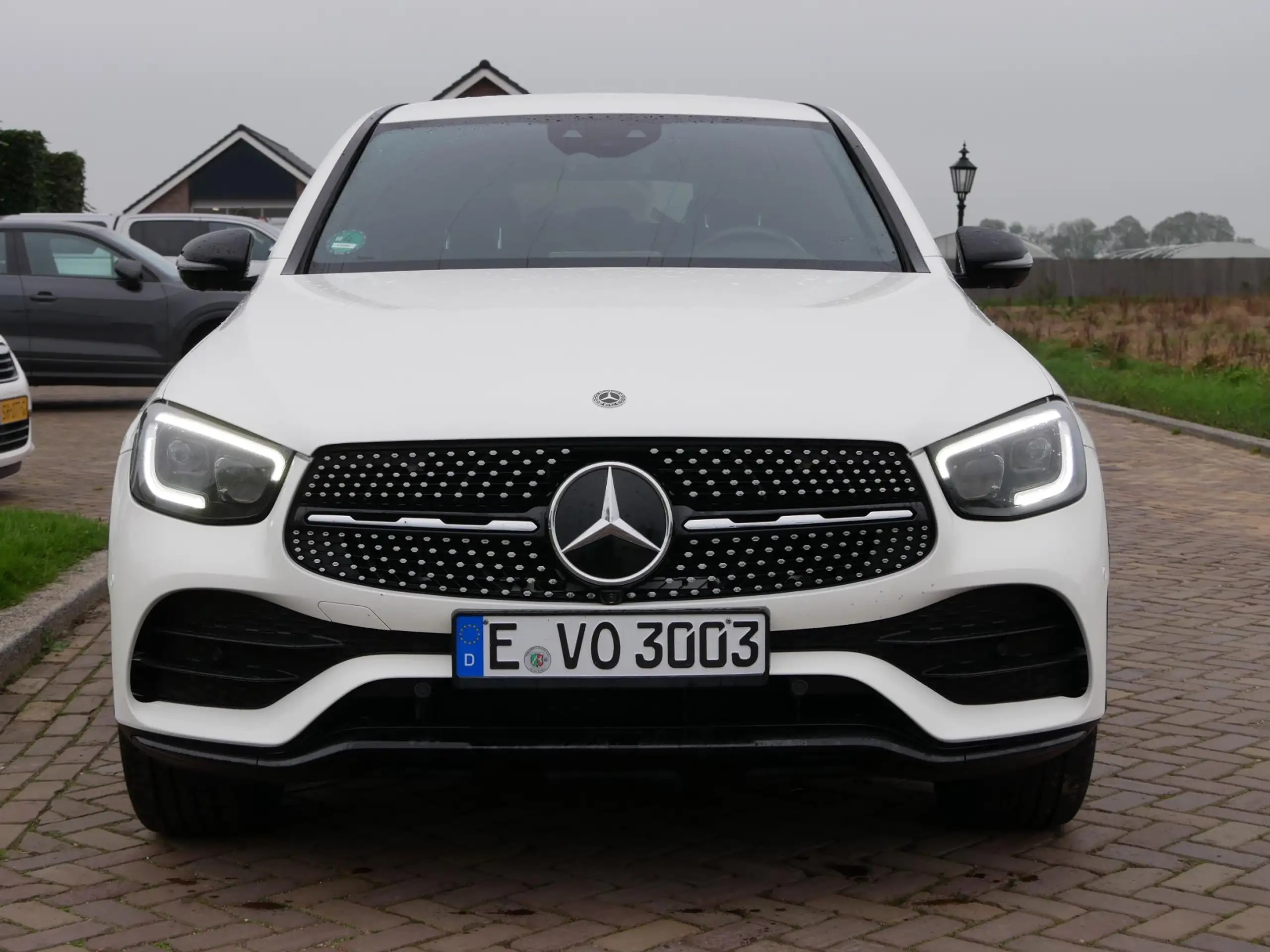 Mercedes-Benz - GLC 220