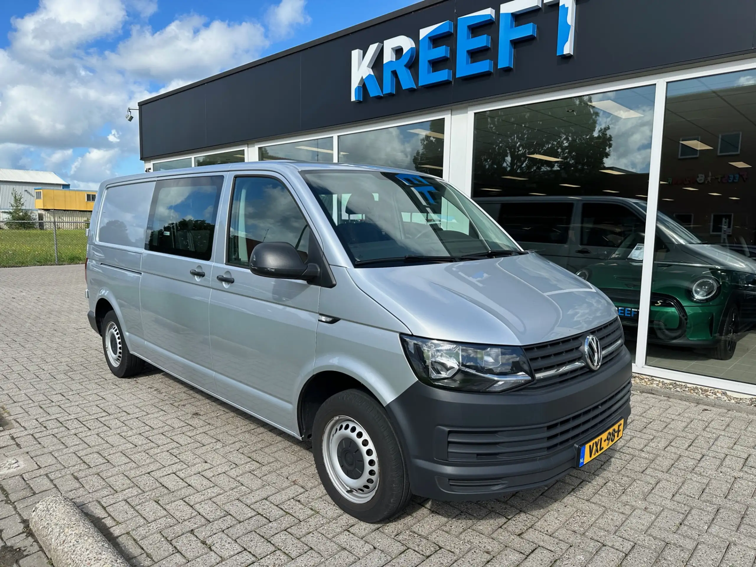 Volkswagen - T6 Transporter