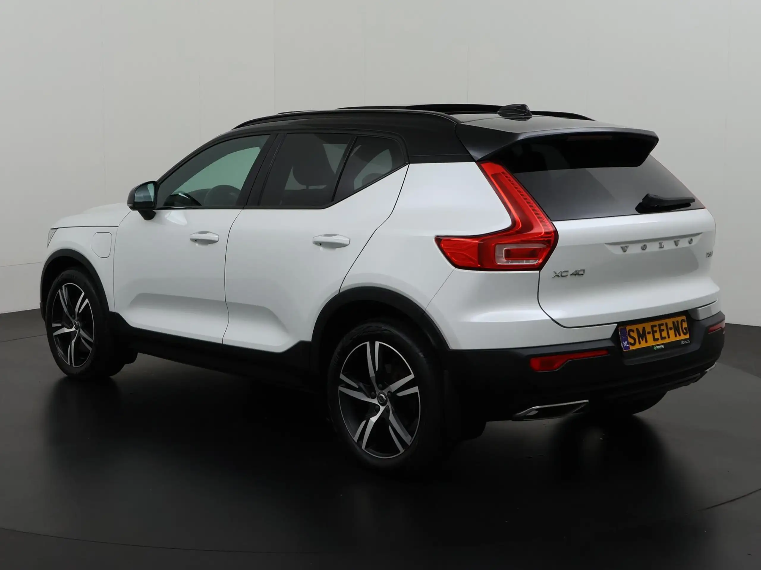 Volvo - XC40