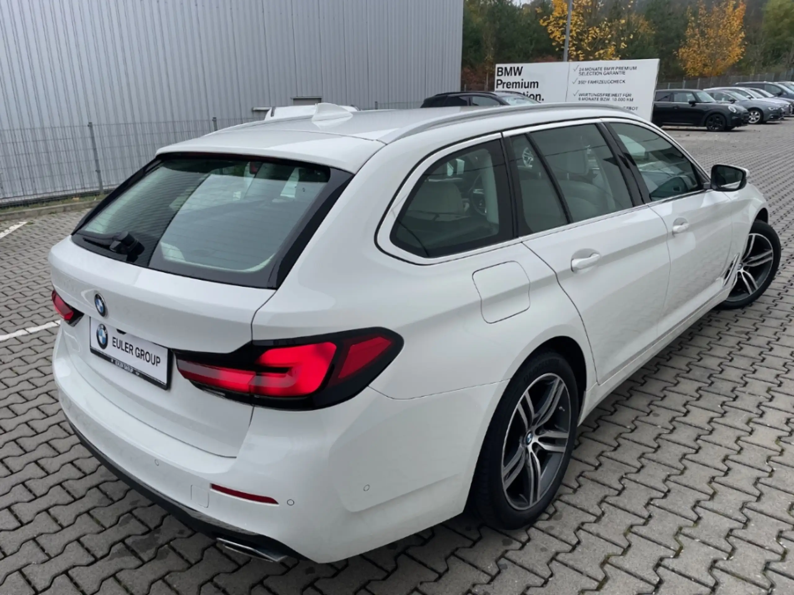 BMW - 520