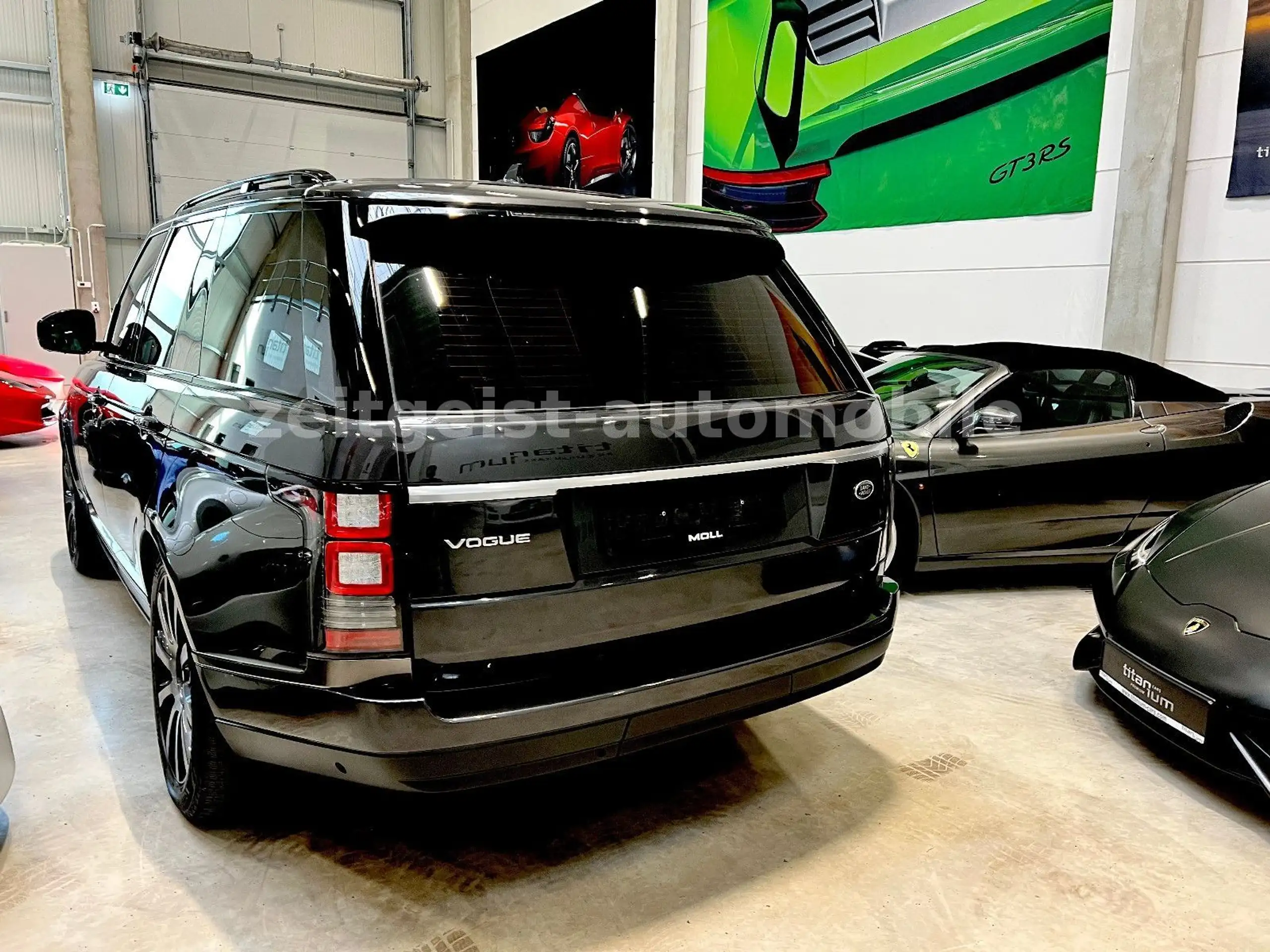 Land Rover - Range Rover