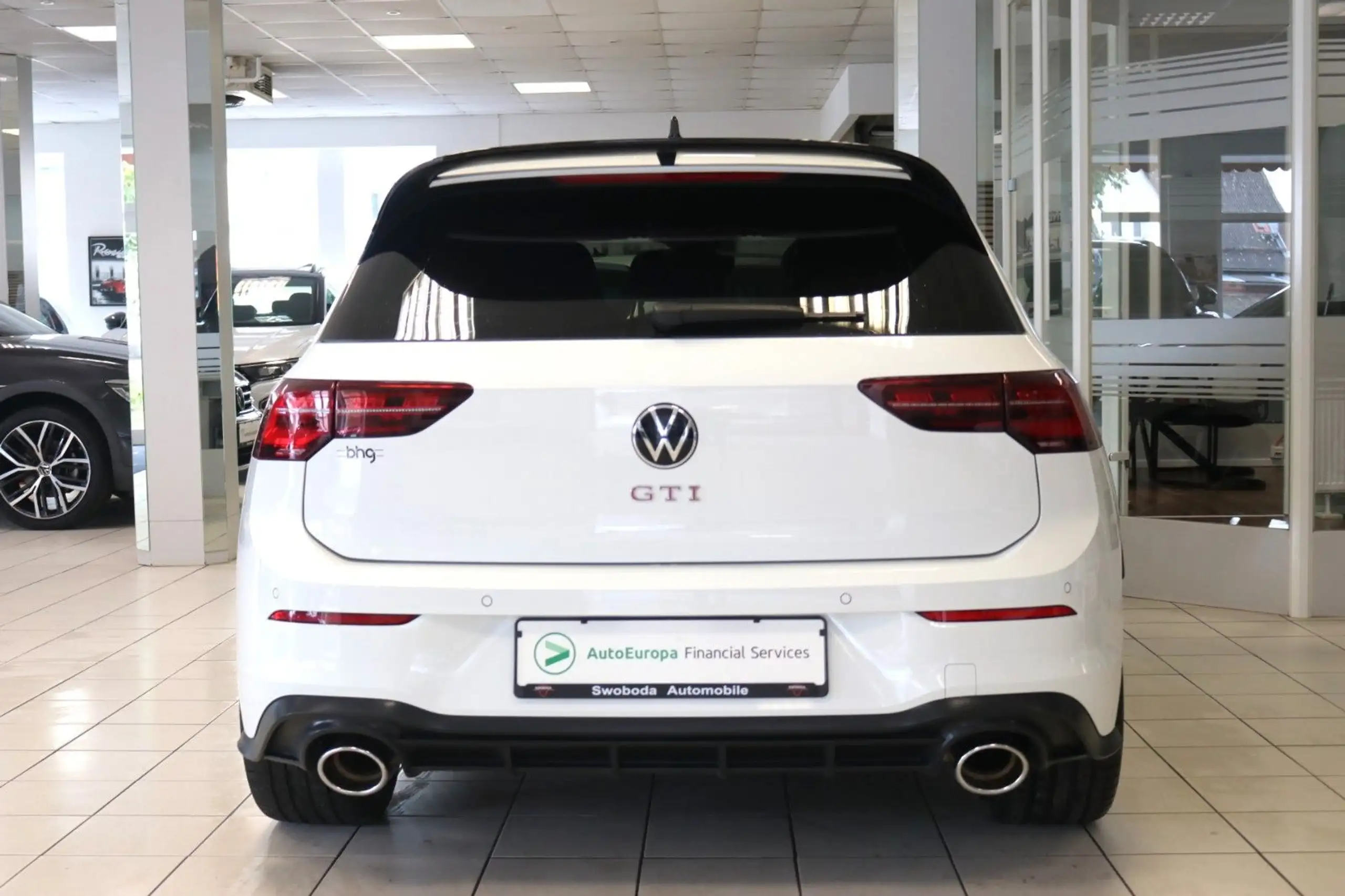 Volkswagen - Golf