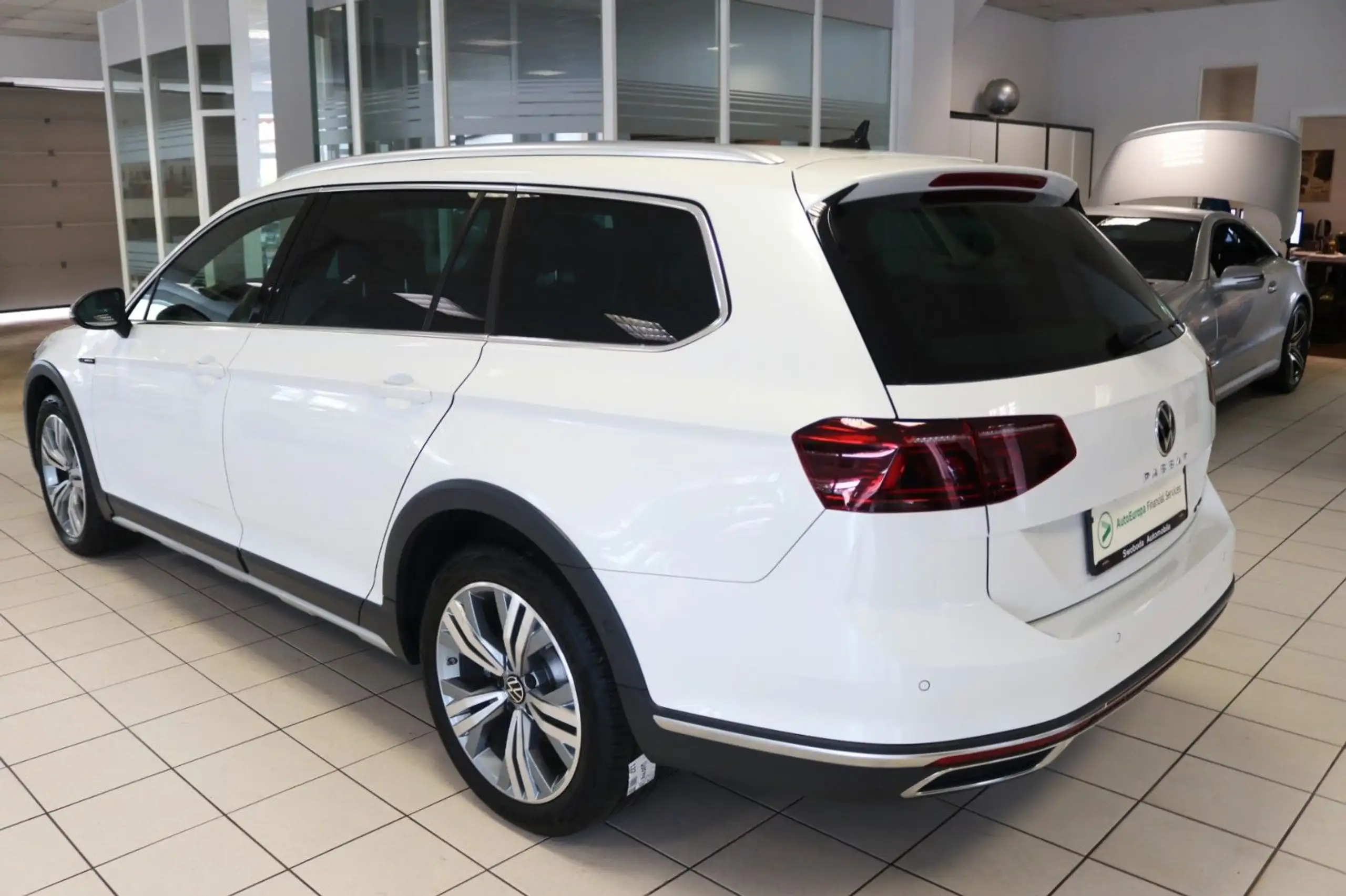 Volkswagen - Passat Alltrack