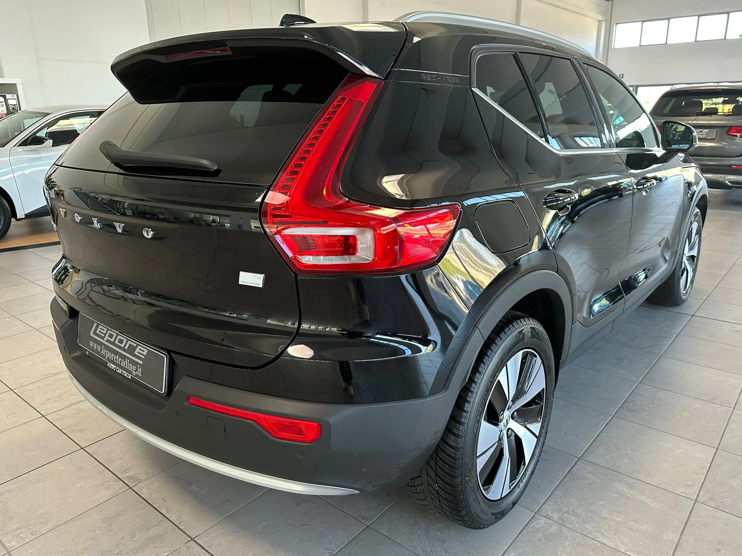 Volvo - XC40