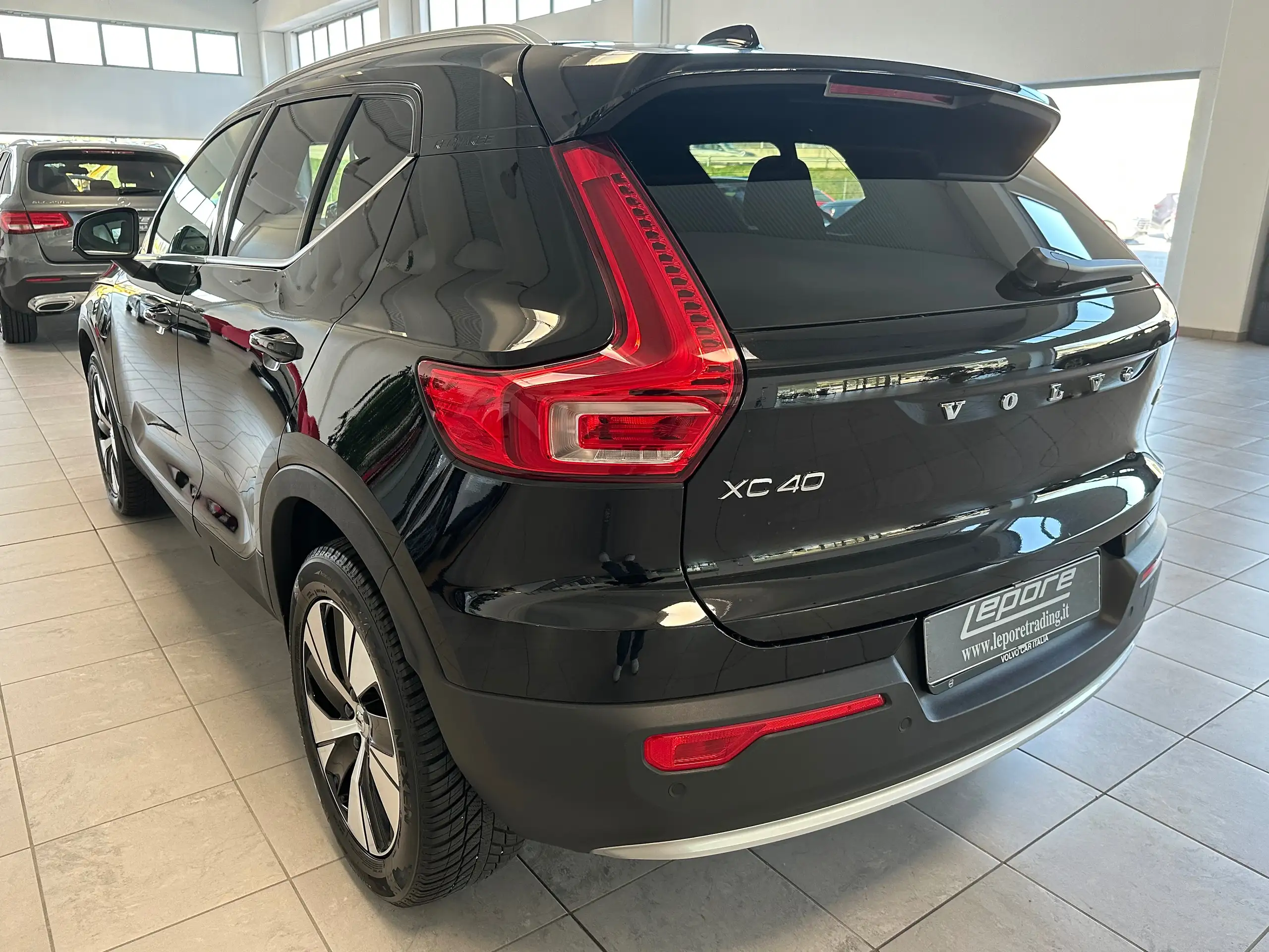 Volvo - XC40