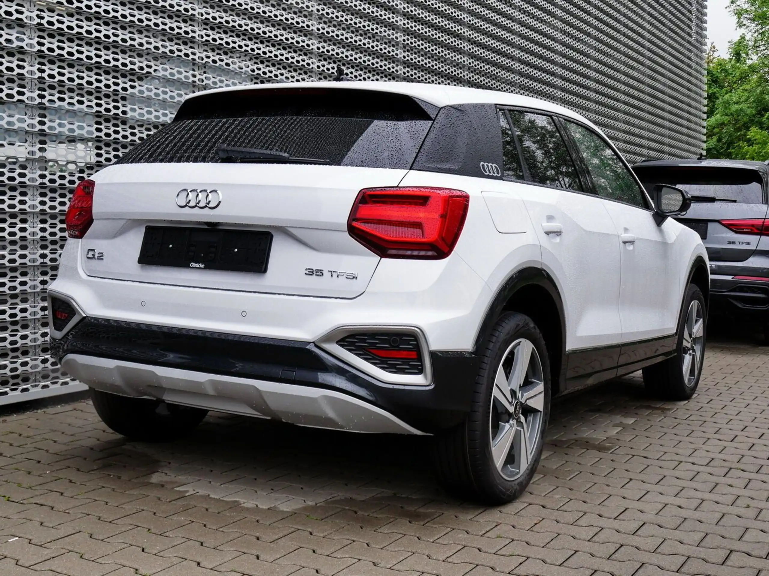 Audi - Q2