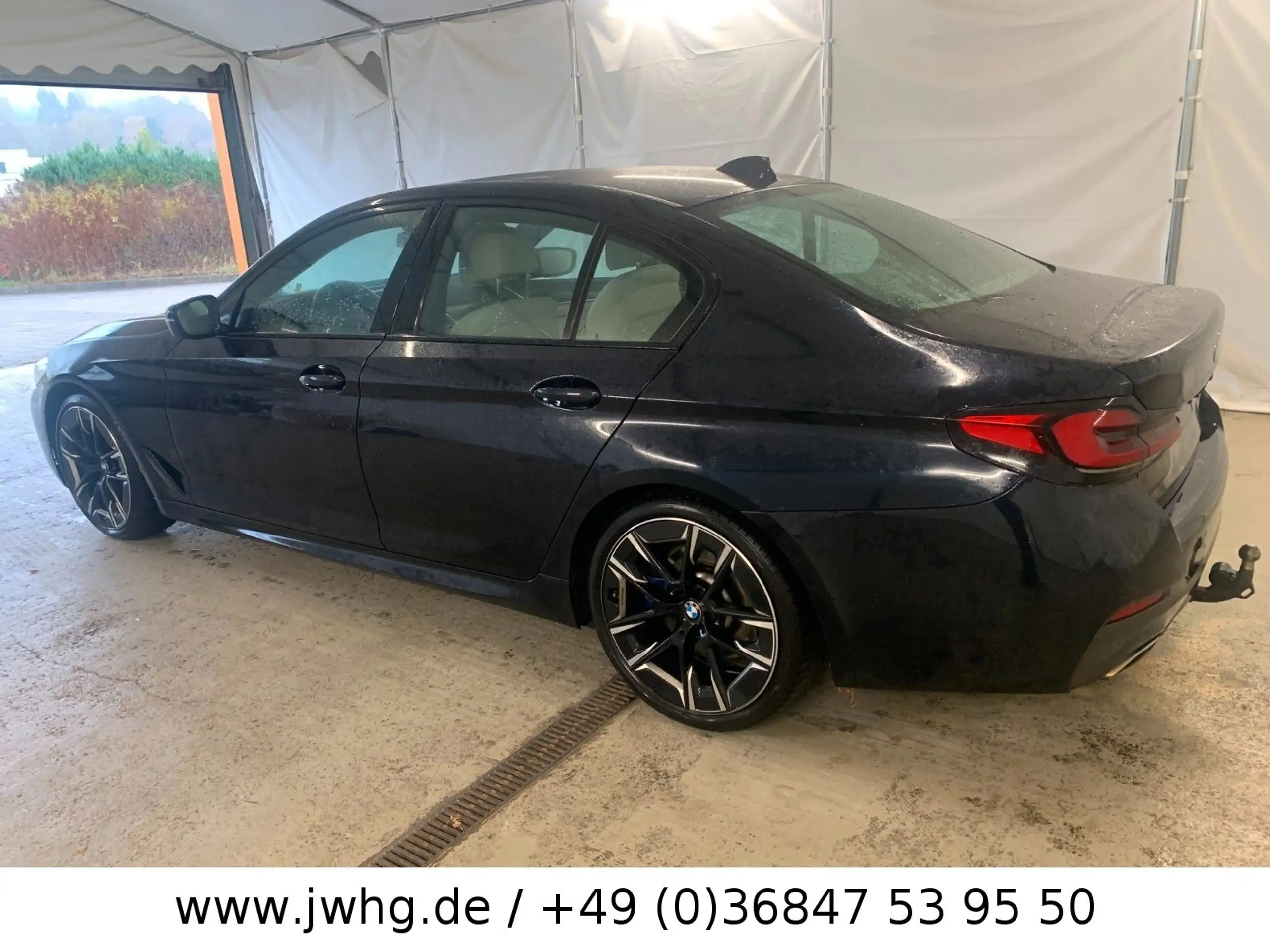 BMW - 530