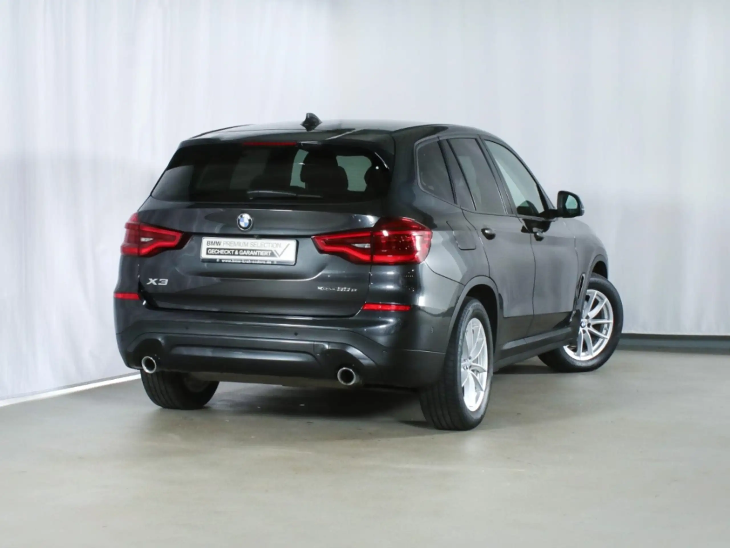 BMW - X3