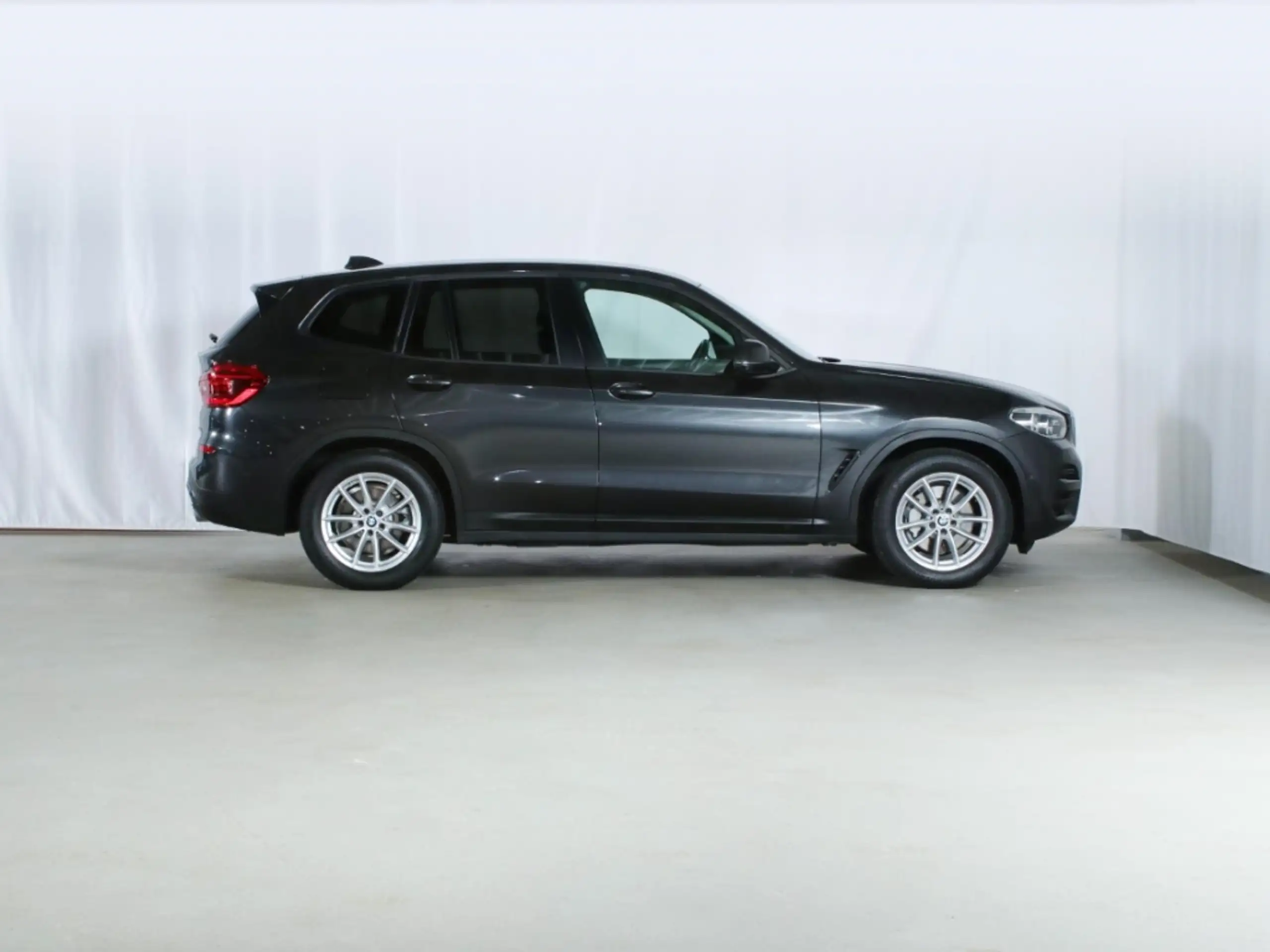 BMW - X3