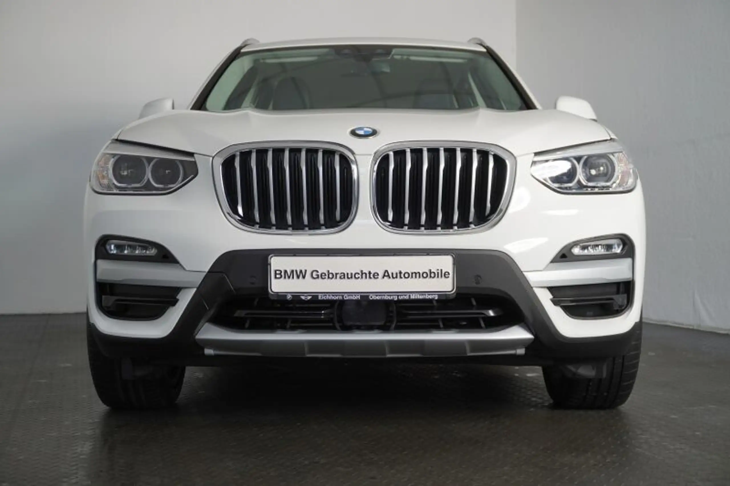 BMW - X3