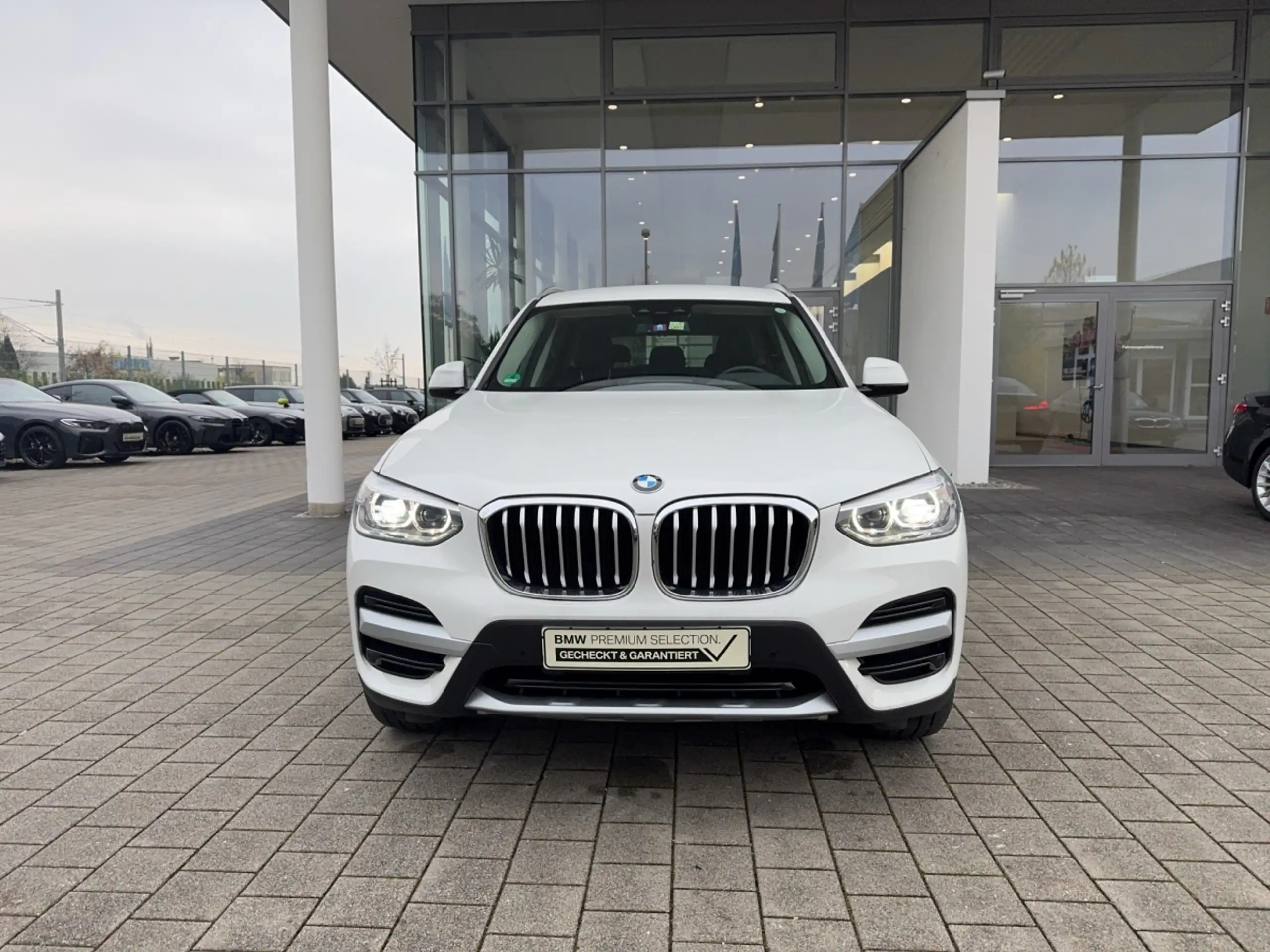 BMW - X3