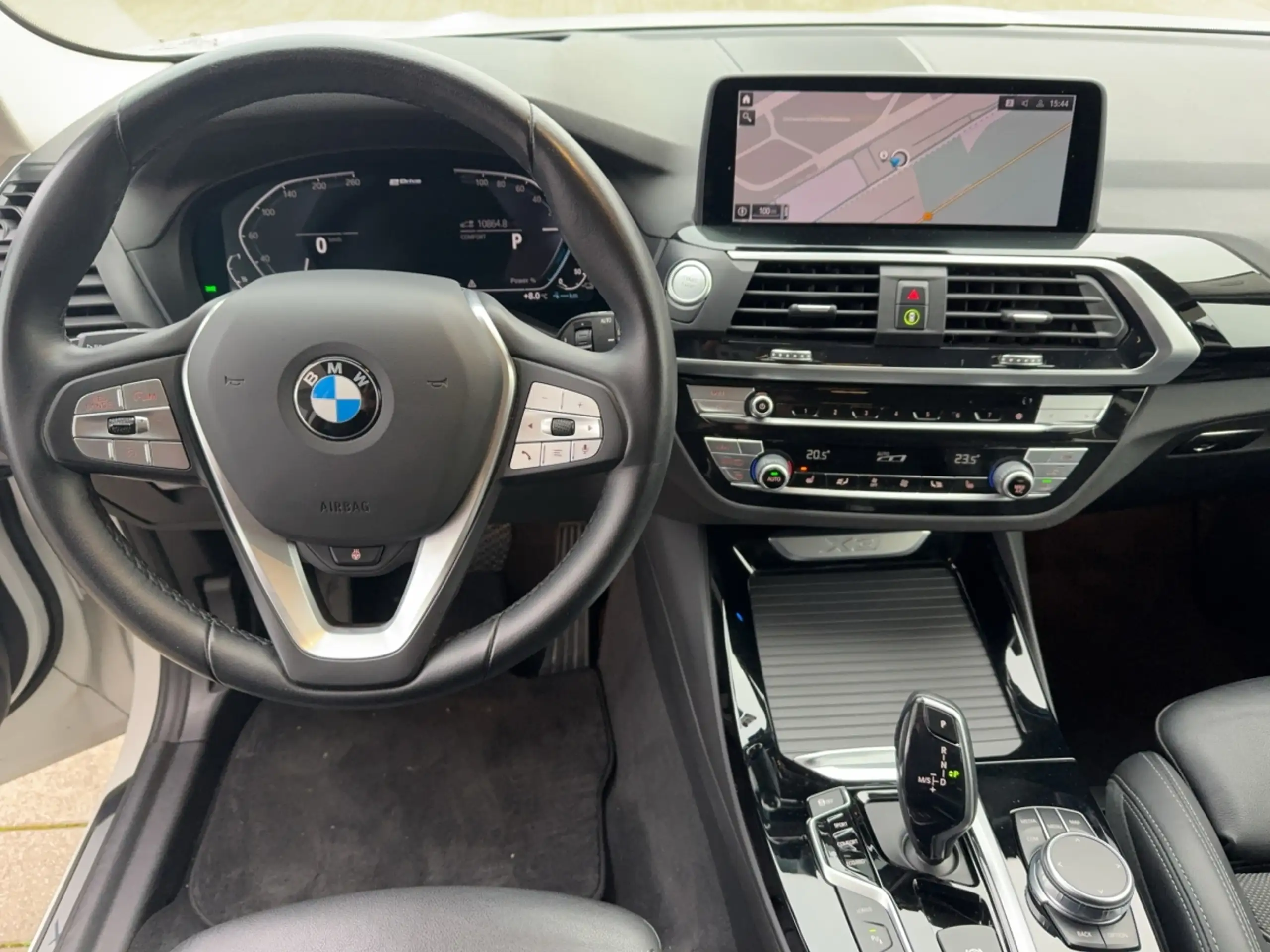 BMW - X3