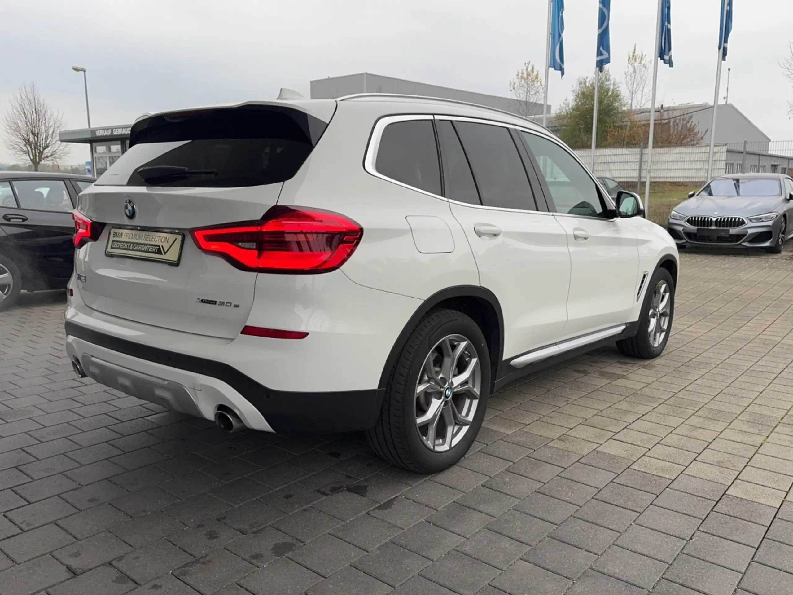 BMW - X3