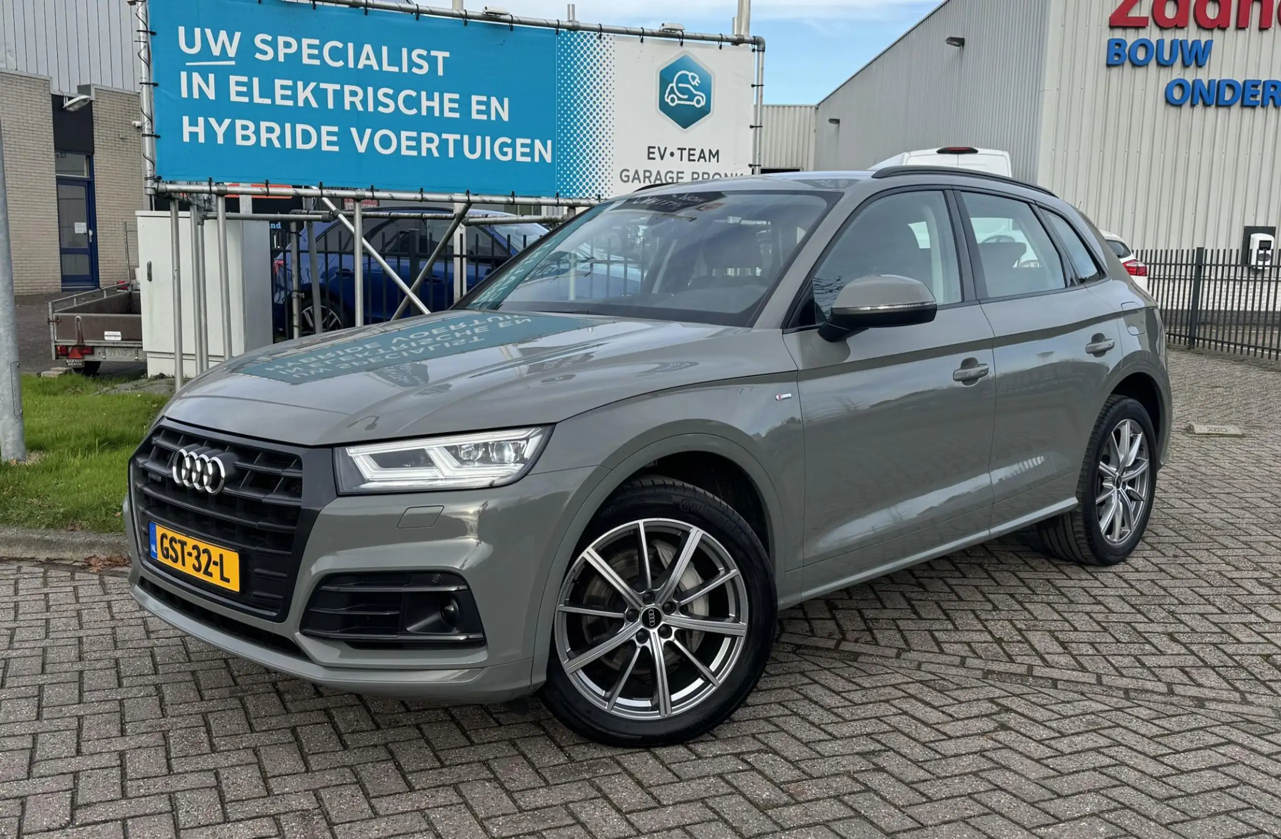 Audi - Q5