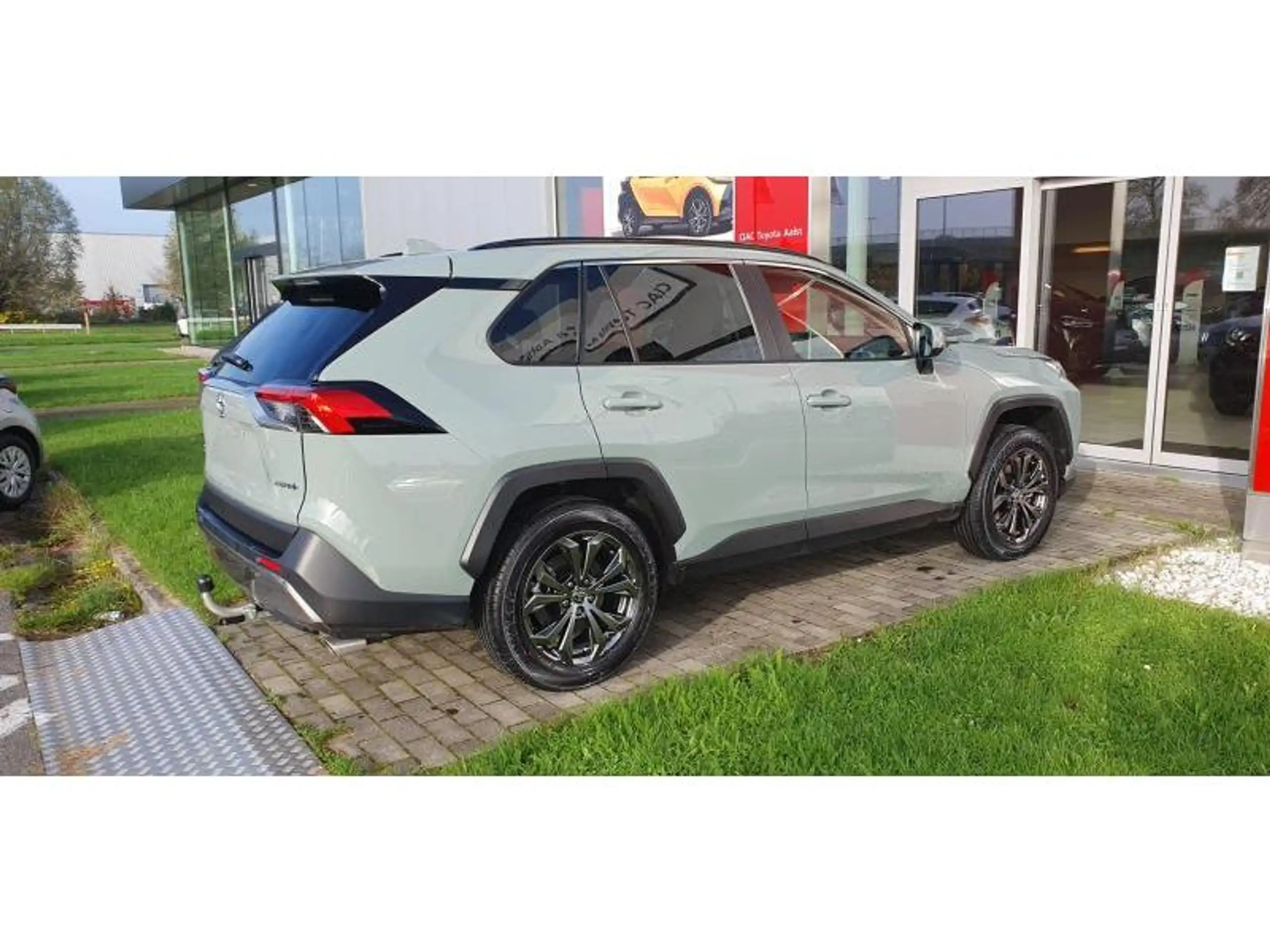 Toyota - RAV 4