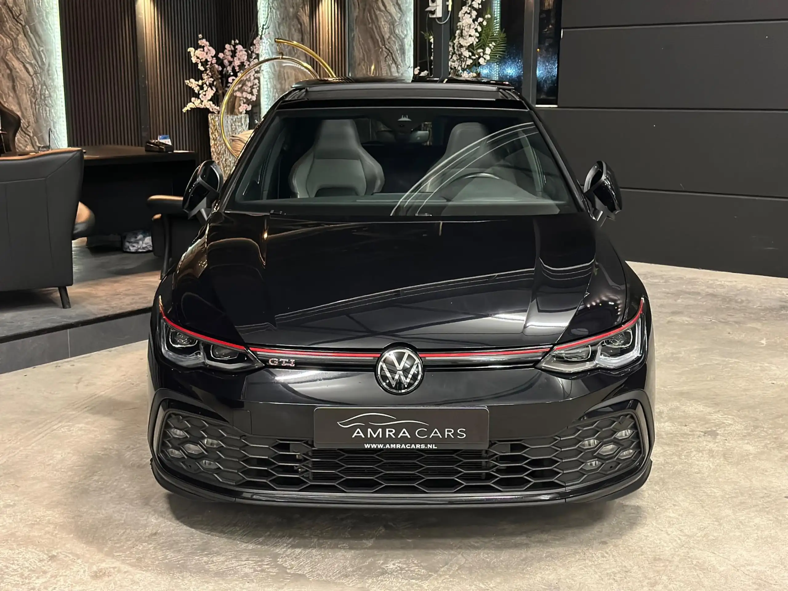 Volkswagen - Golf GTI