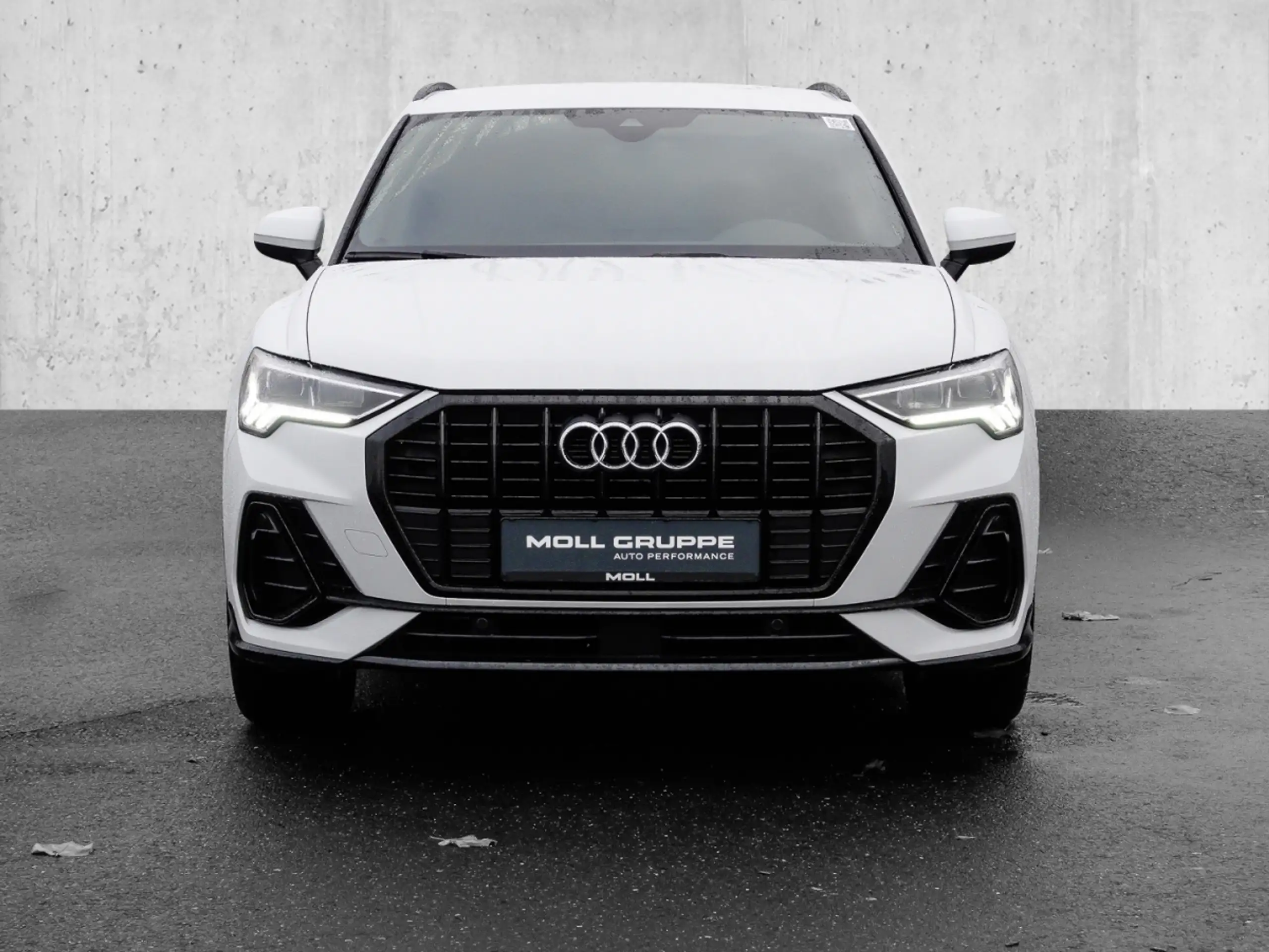 Audi - Q3