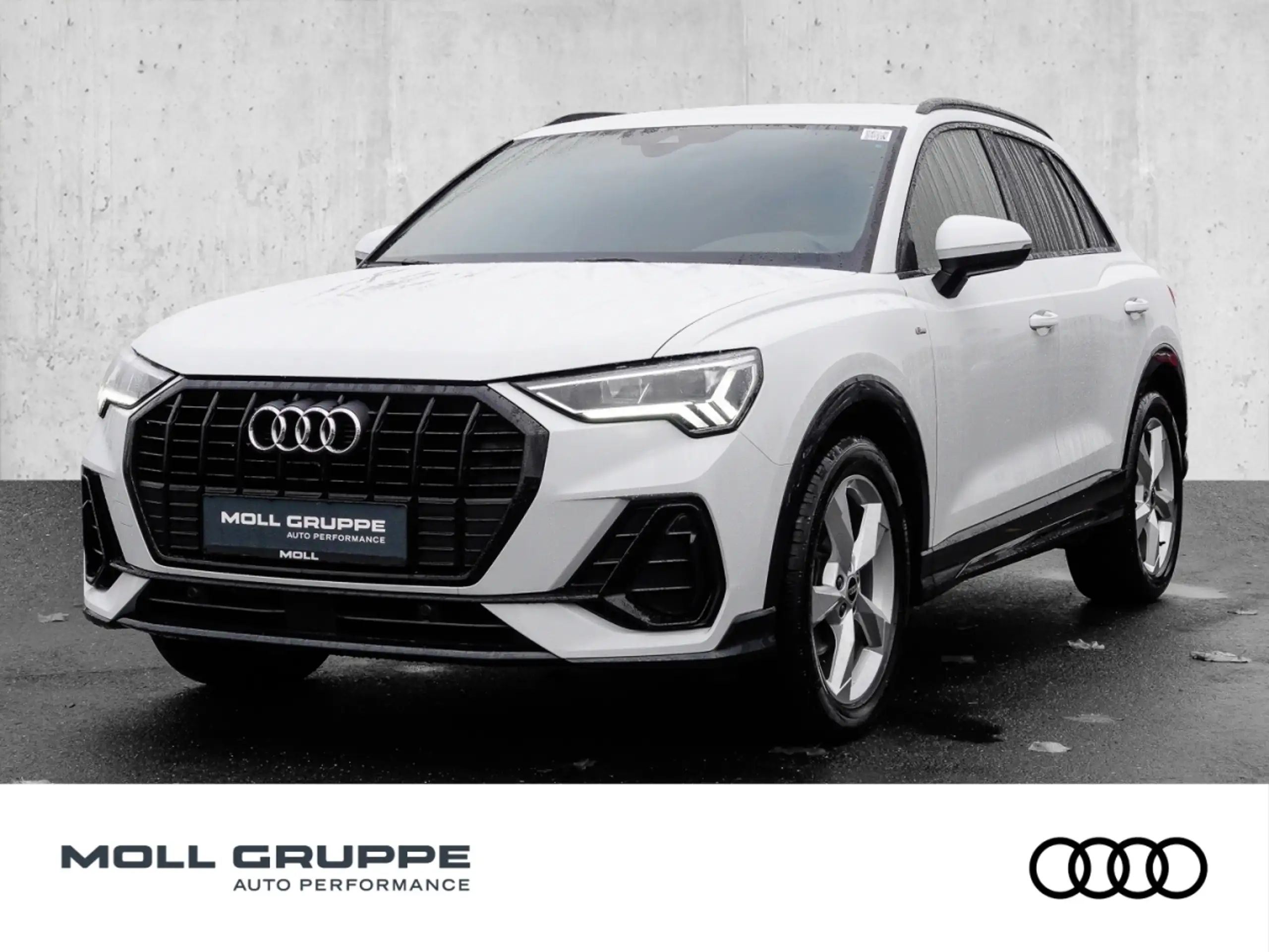 Audi - Q3