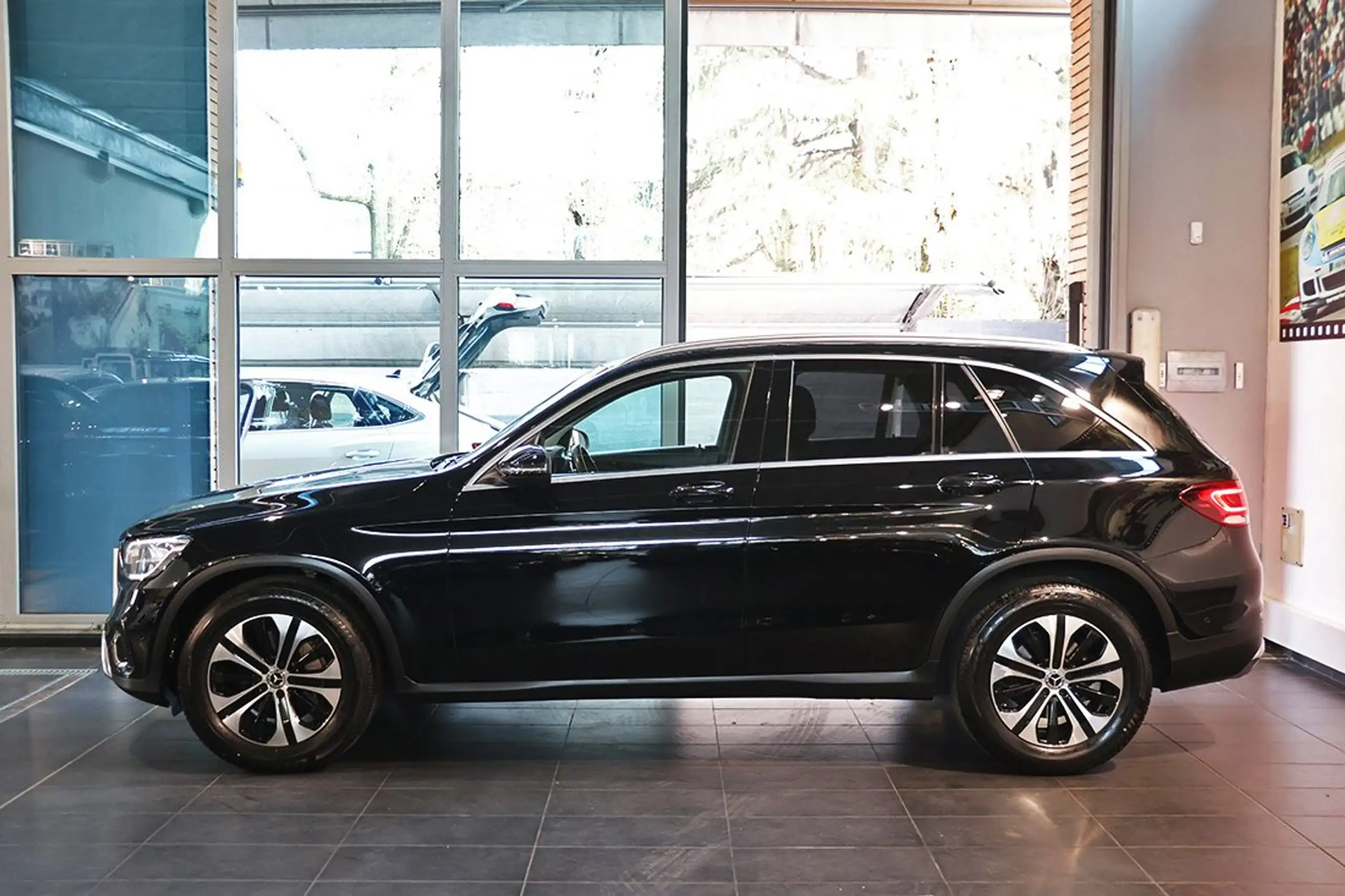 Mercedes-Benz - GLC 220