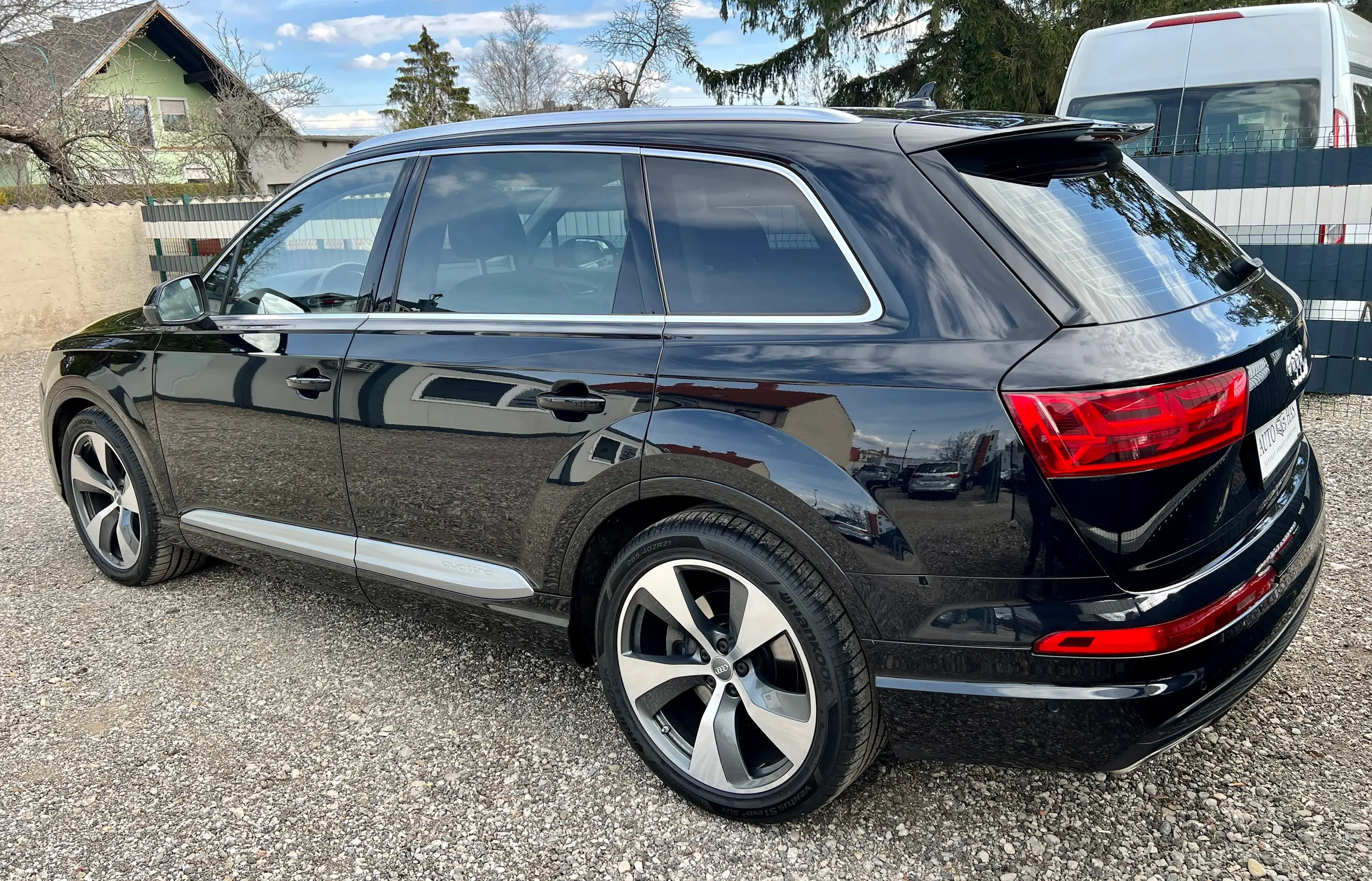 Audi - Q7