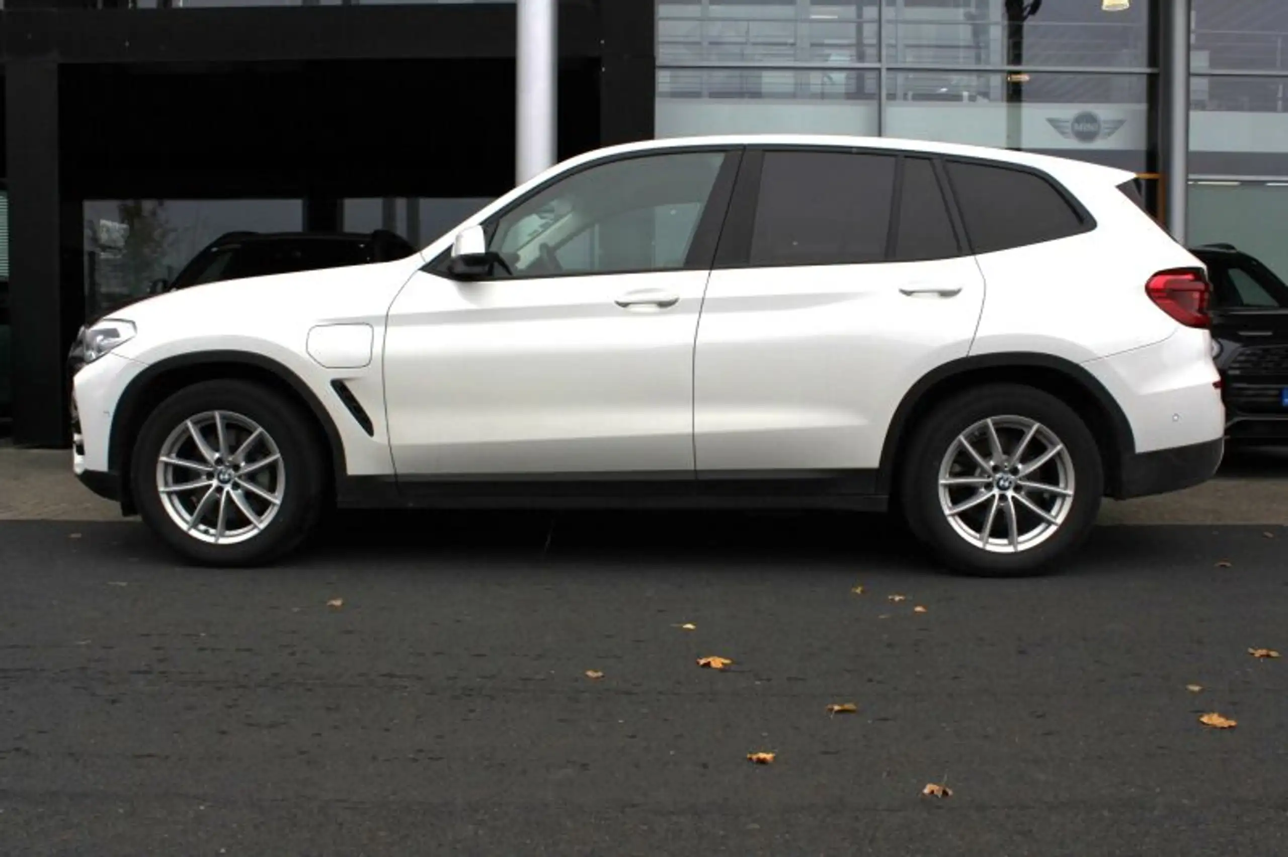 BMW - X3