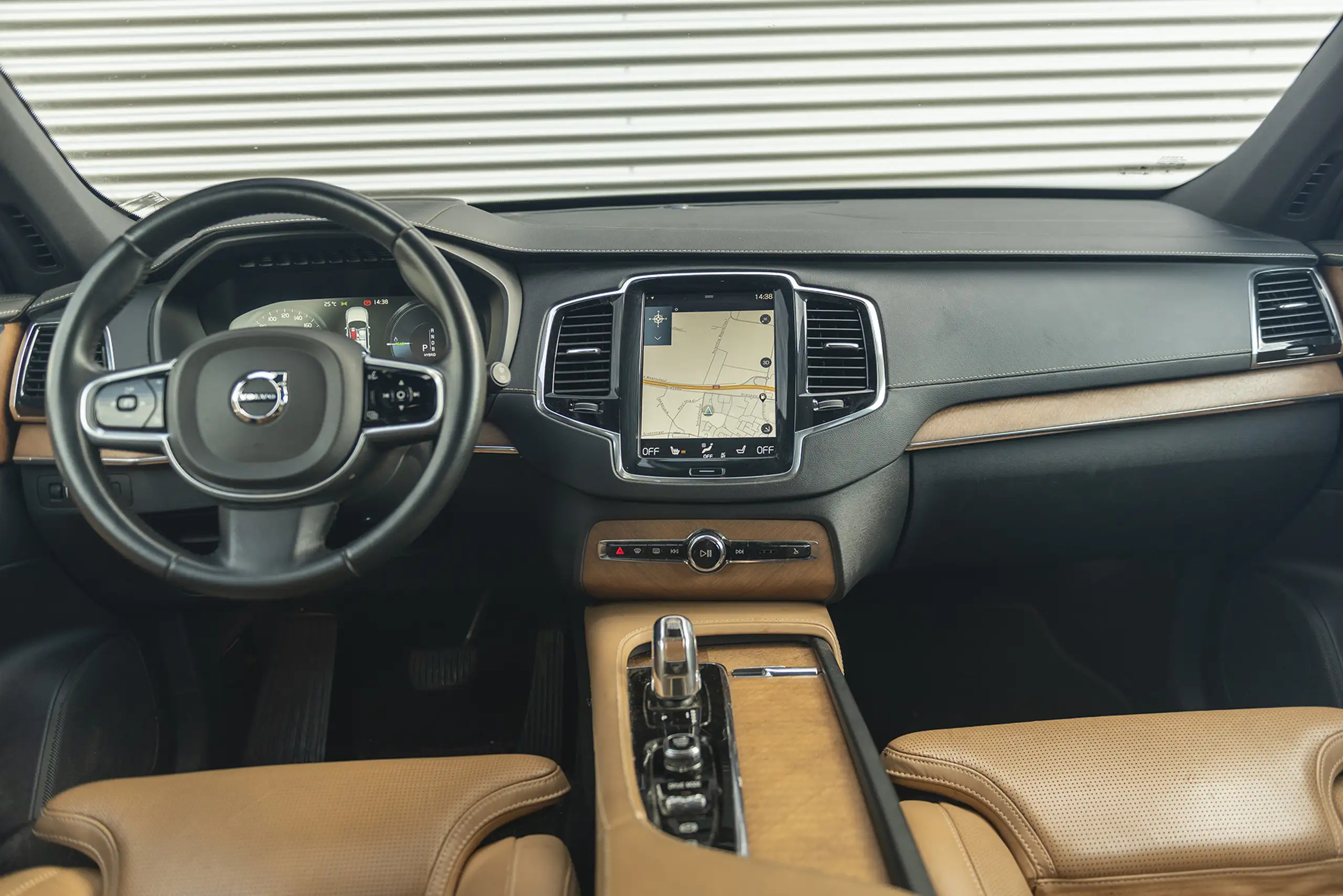 Volvo - XC90