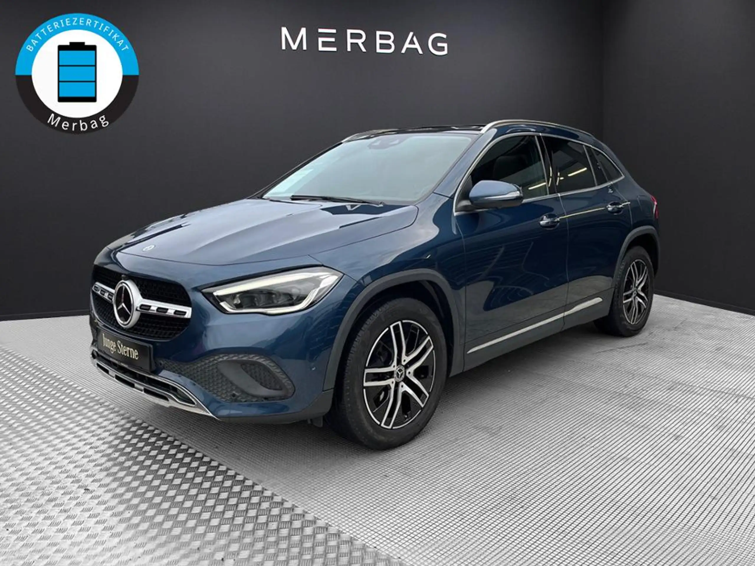 Mercedes-Benz - GLA 250