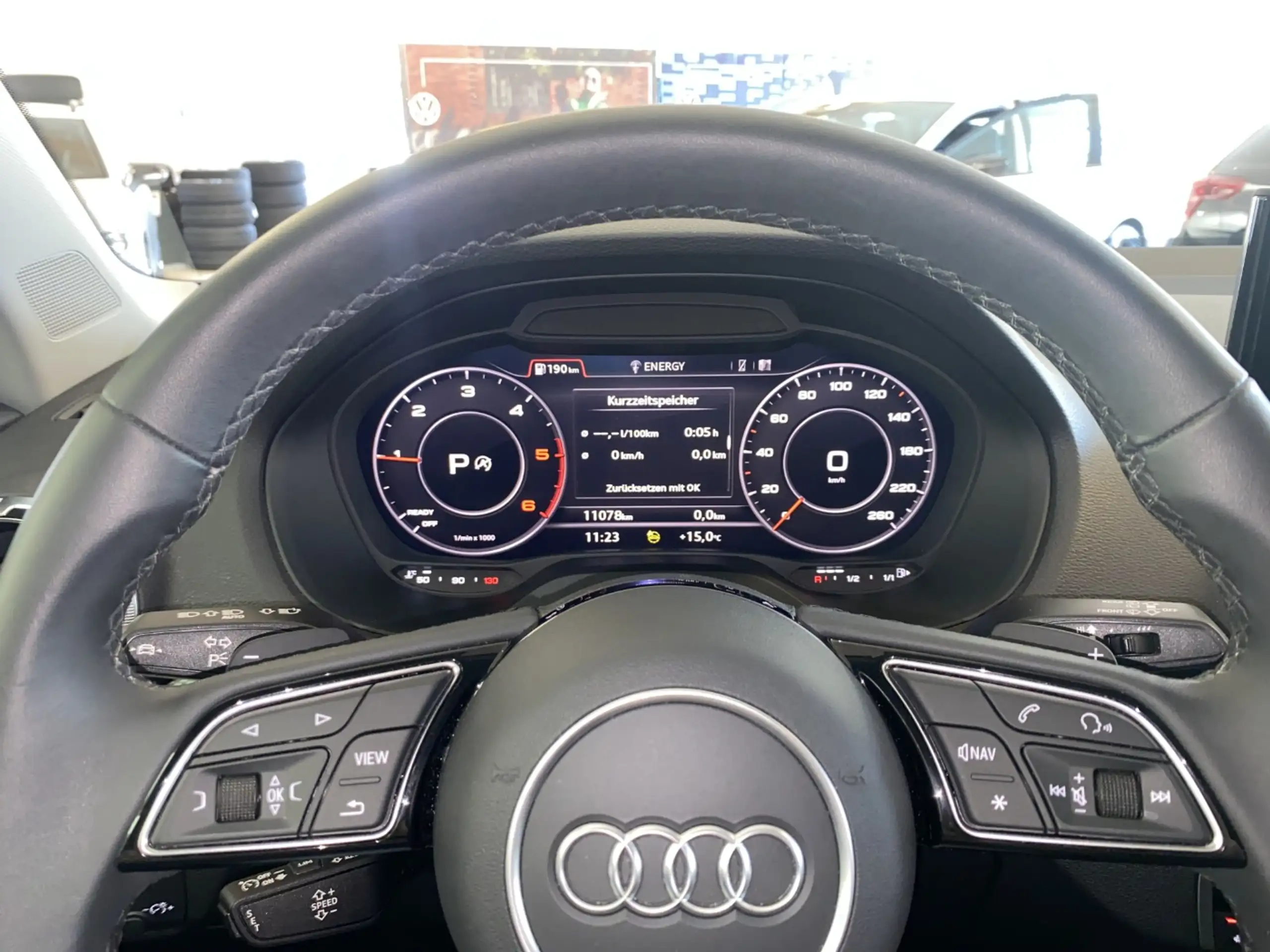 Audi - Q2