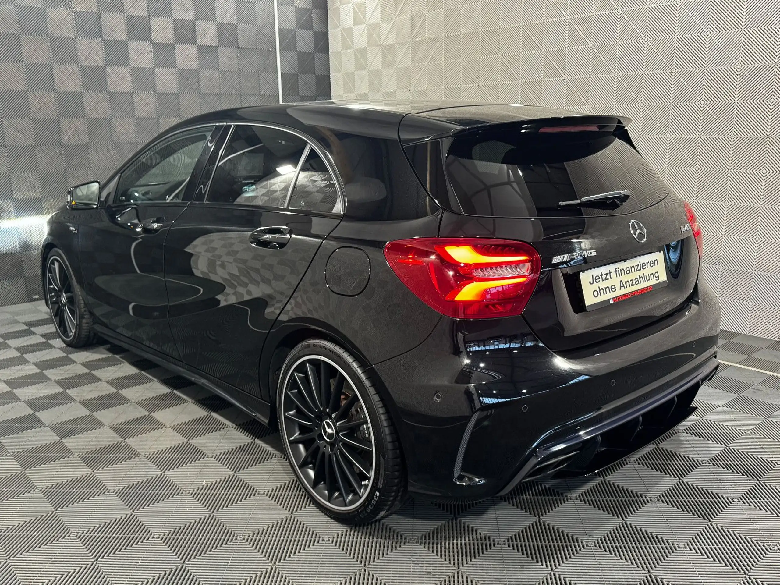 Mercedes-Benz - A 45 AMG