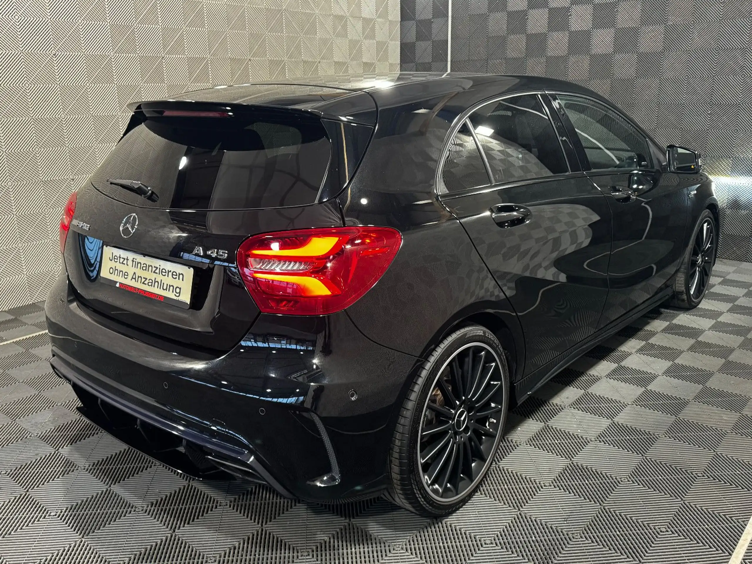 Mercedes-Benz - A 45 AMG