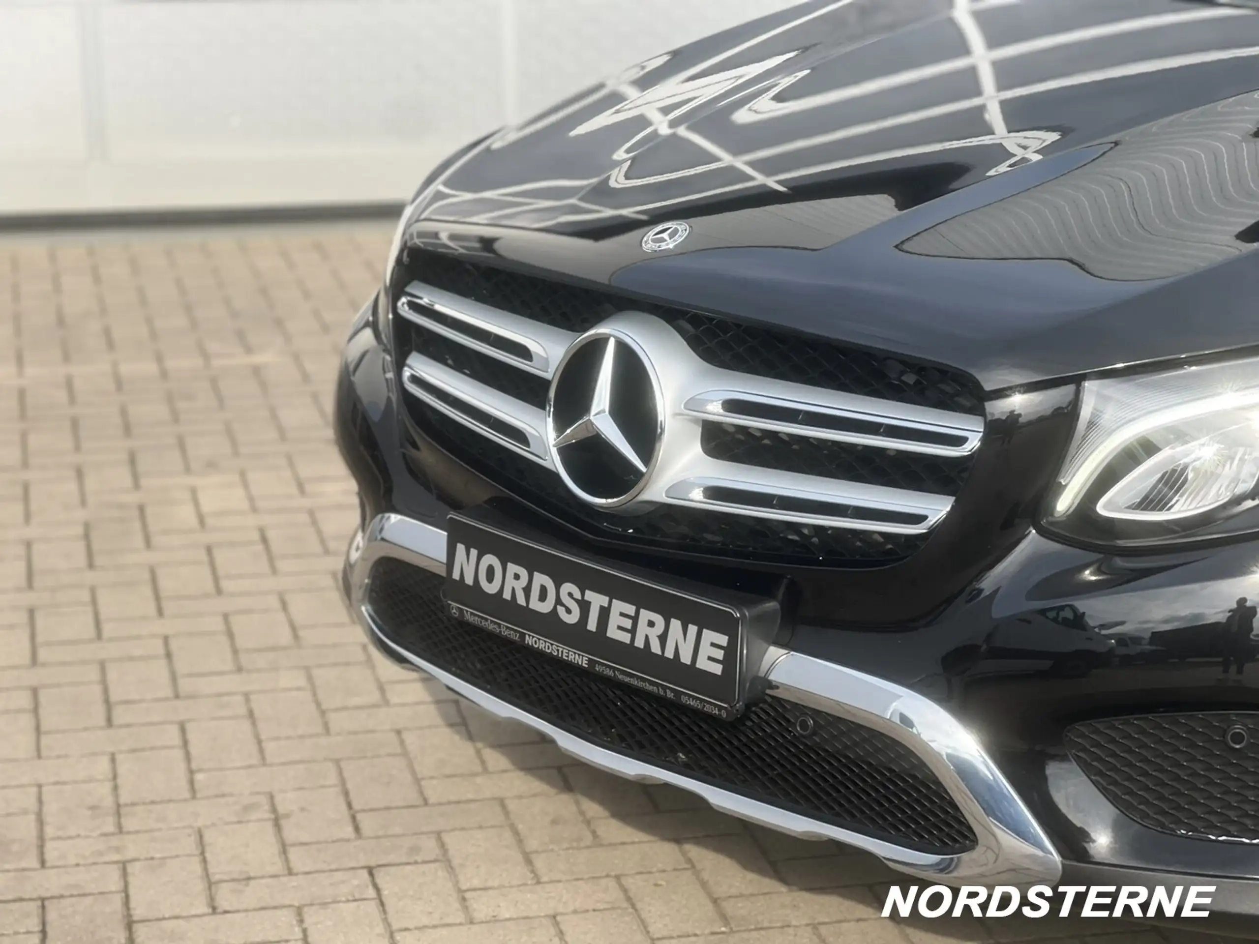 Mercedes-Benz - GLC 220