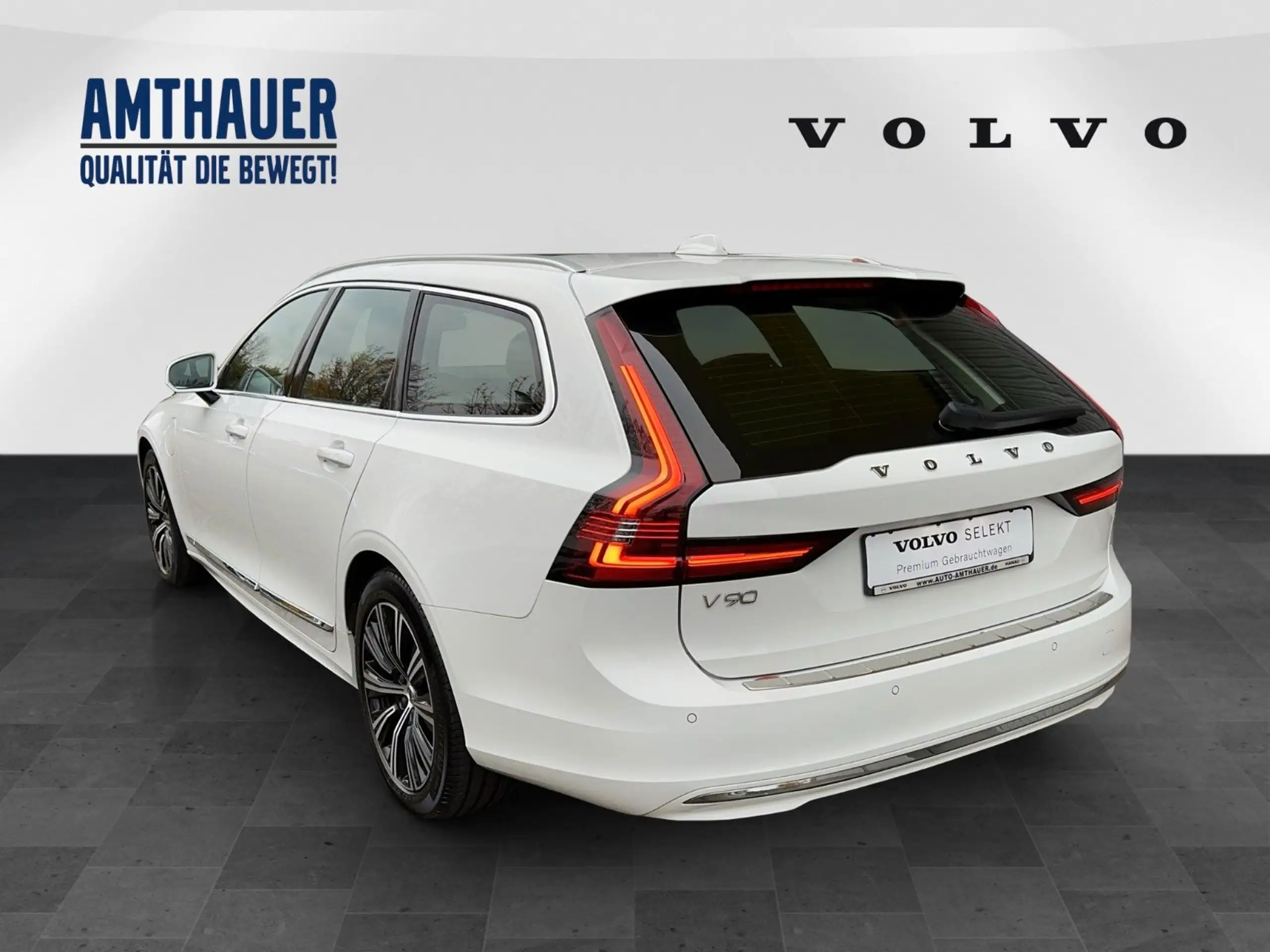 Volvo - V90