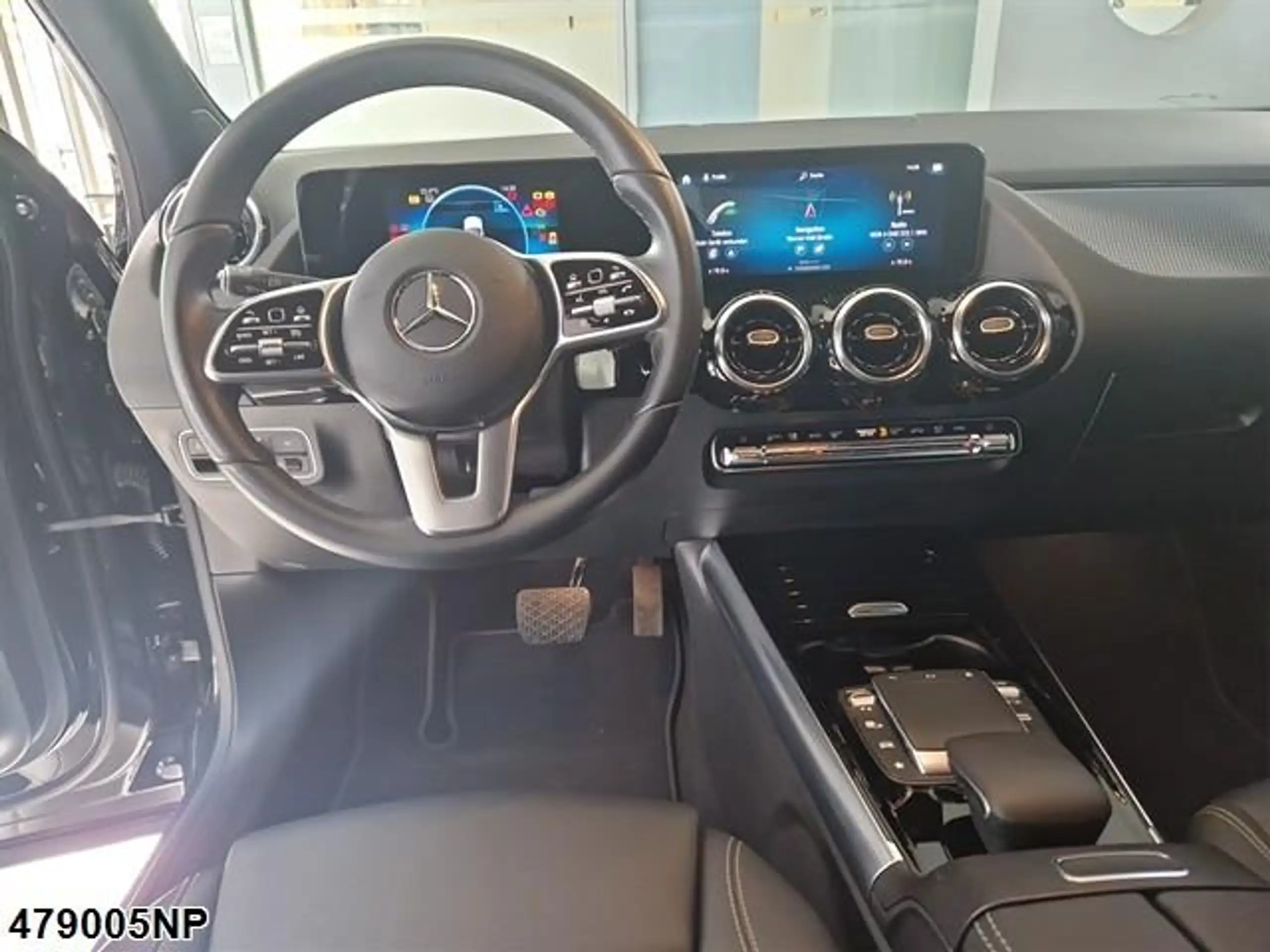 Mercedes-Benz - GLA 200