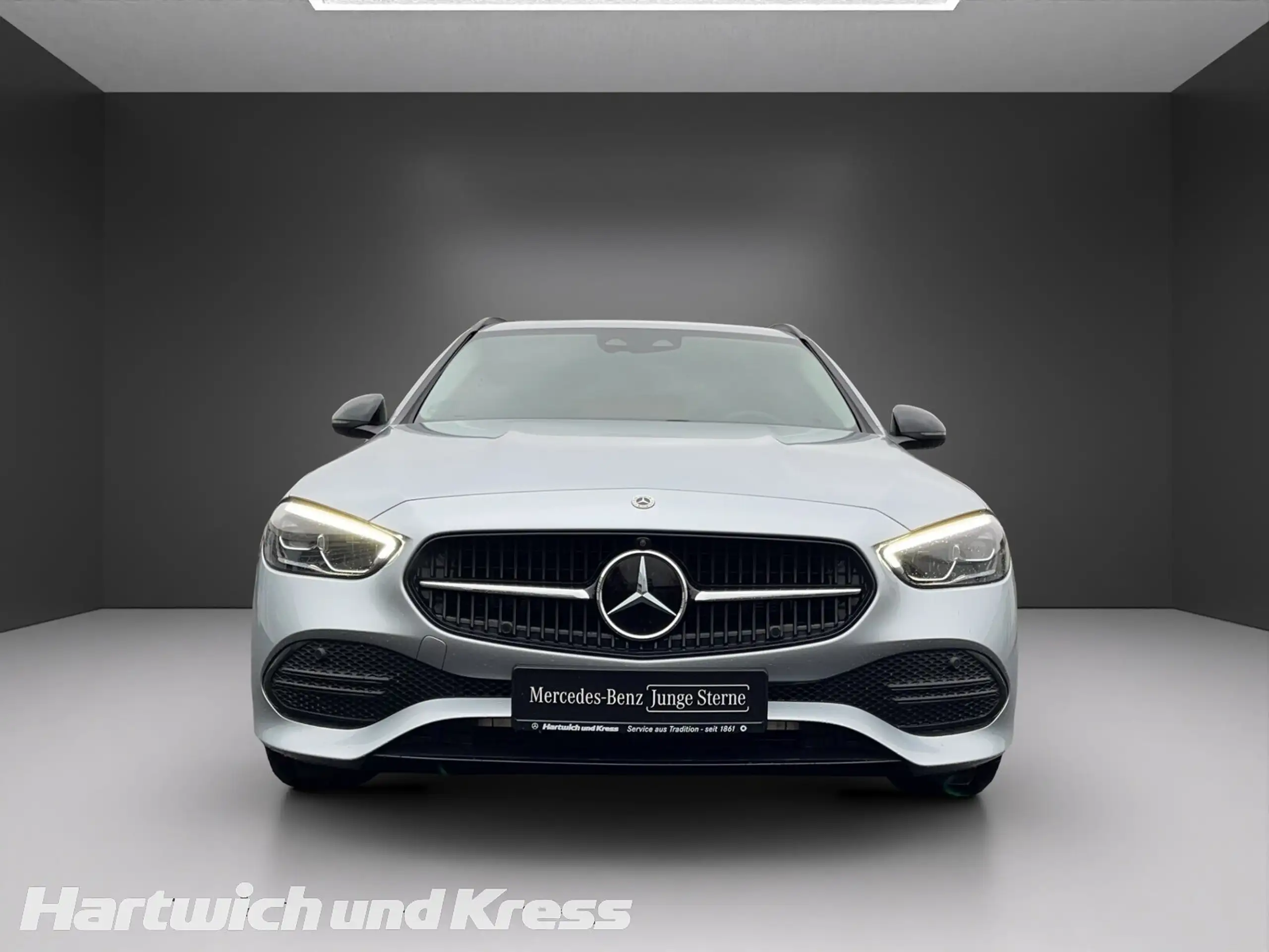 Mercedes-Benz - C 220