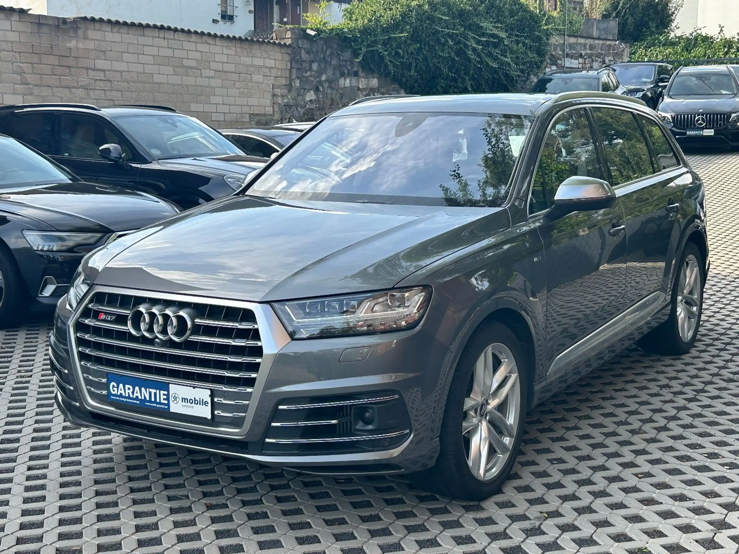 Audi - SQ7