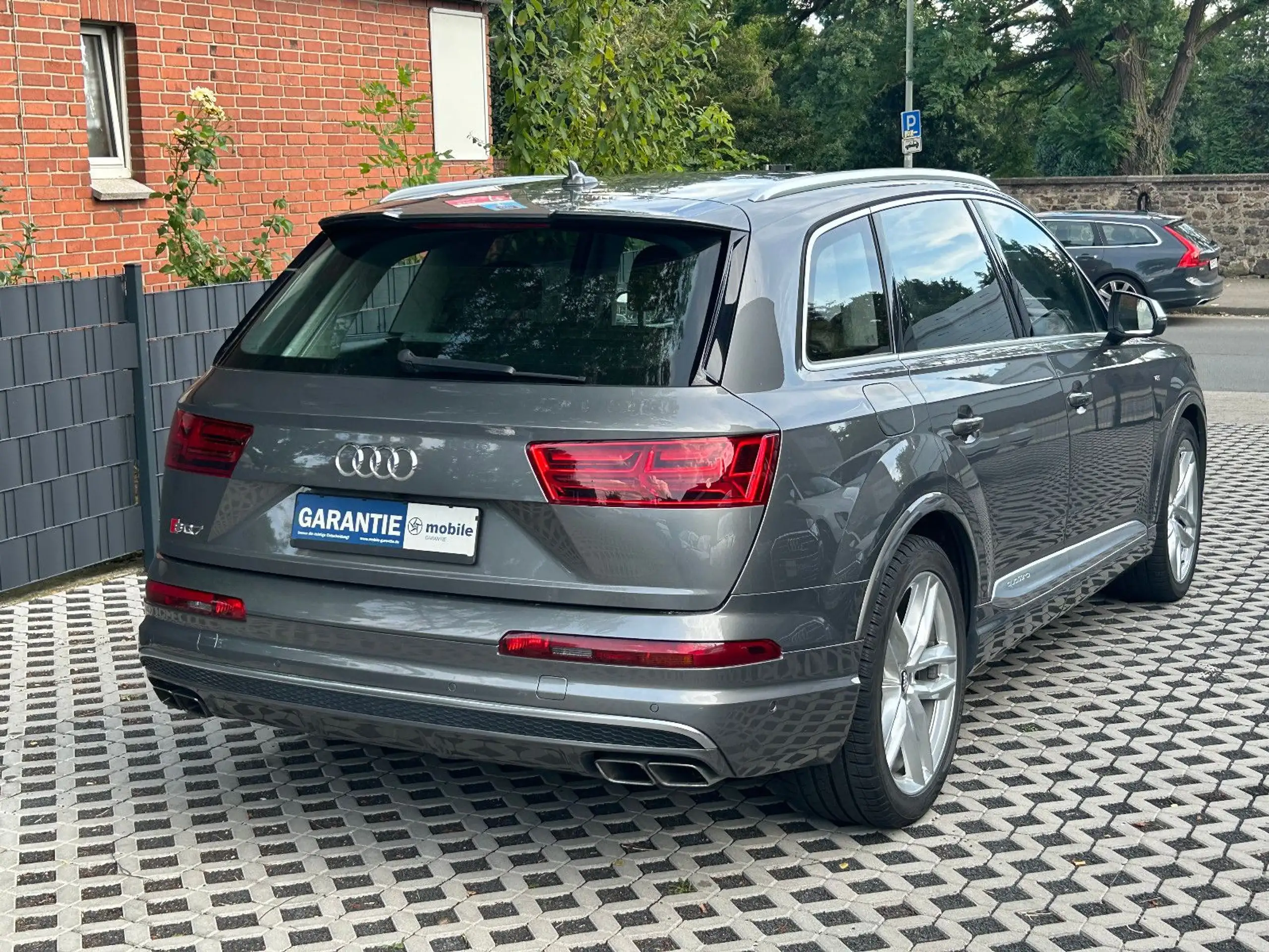 Audi - SQ7