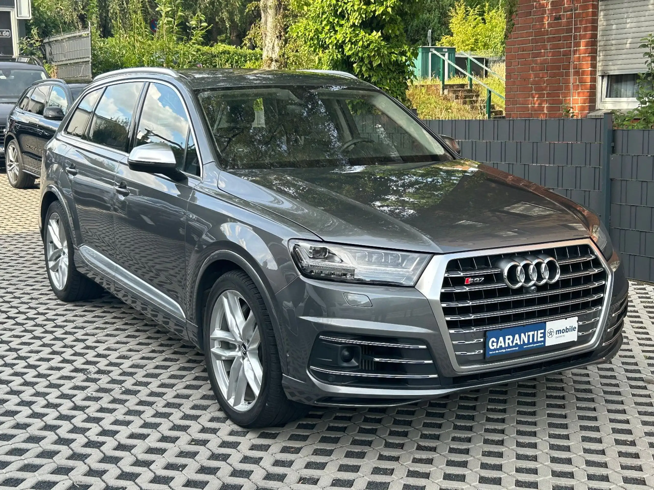 Audi - SQ7