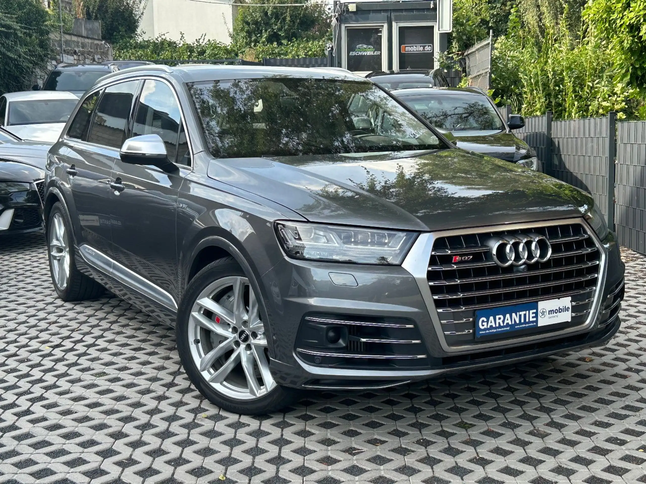 Audi - SQ7